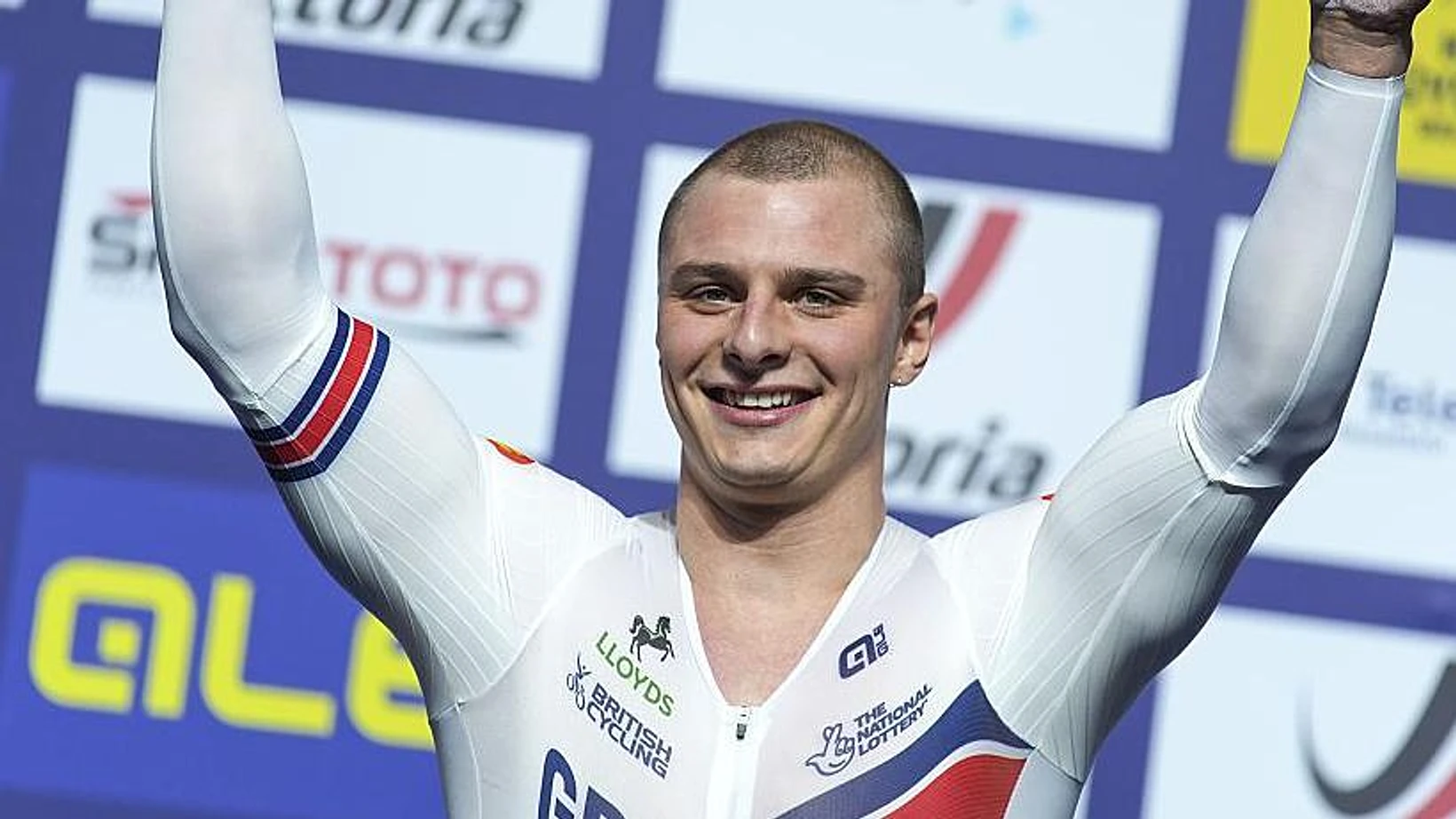 Richardson and Finucane win Track World Cup golds - Image 1