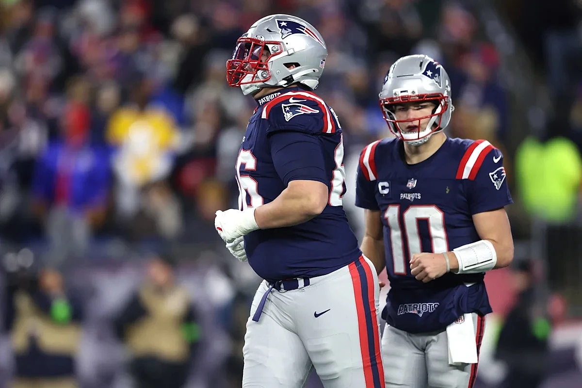 Watch: Drake Maye, Will Campbell arrive for Patriots offseason program