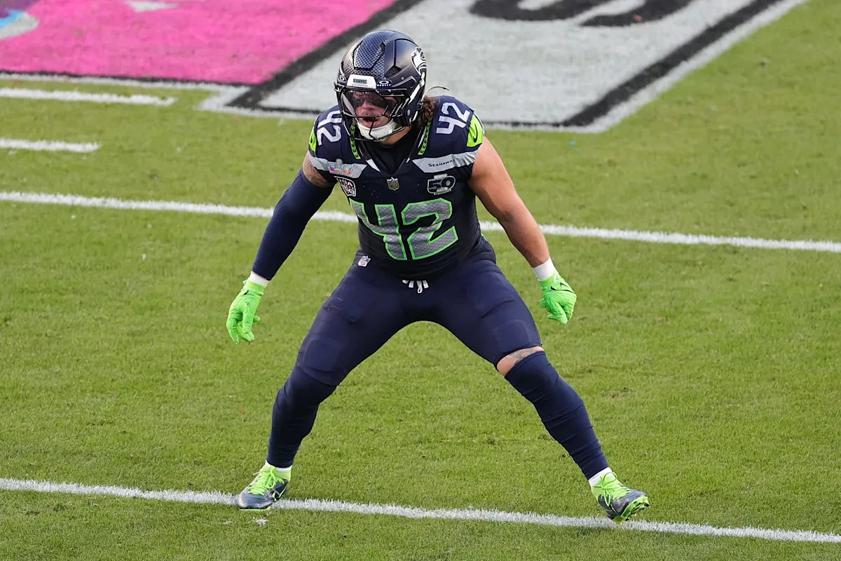 Newest Seahawks gets new numbers, Drake Thomas ditches old jersey number
