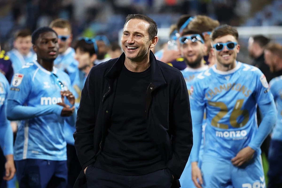 Frank Lampard guides Coventry City to Championship title after Portsmouth thrashing - Image 1
