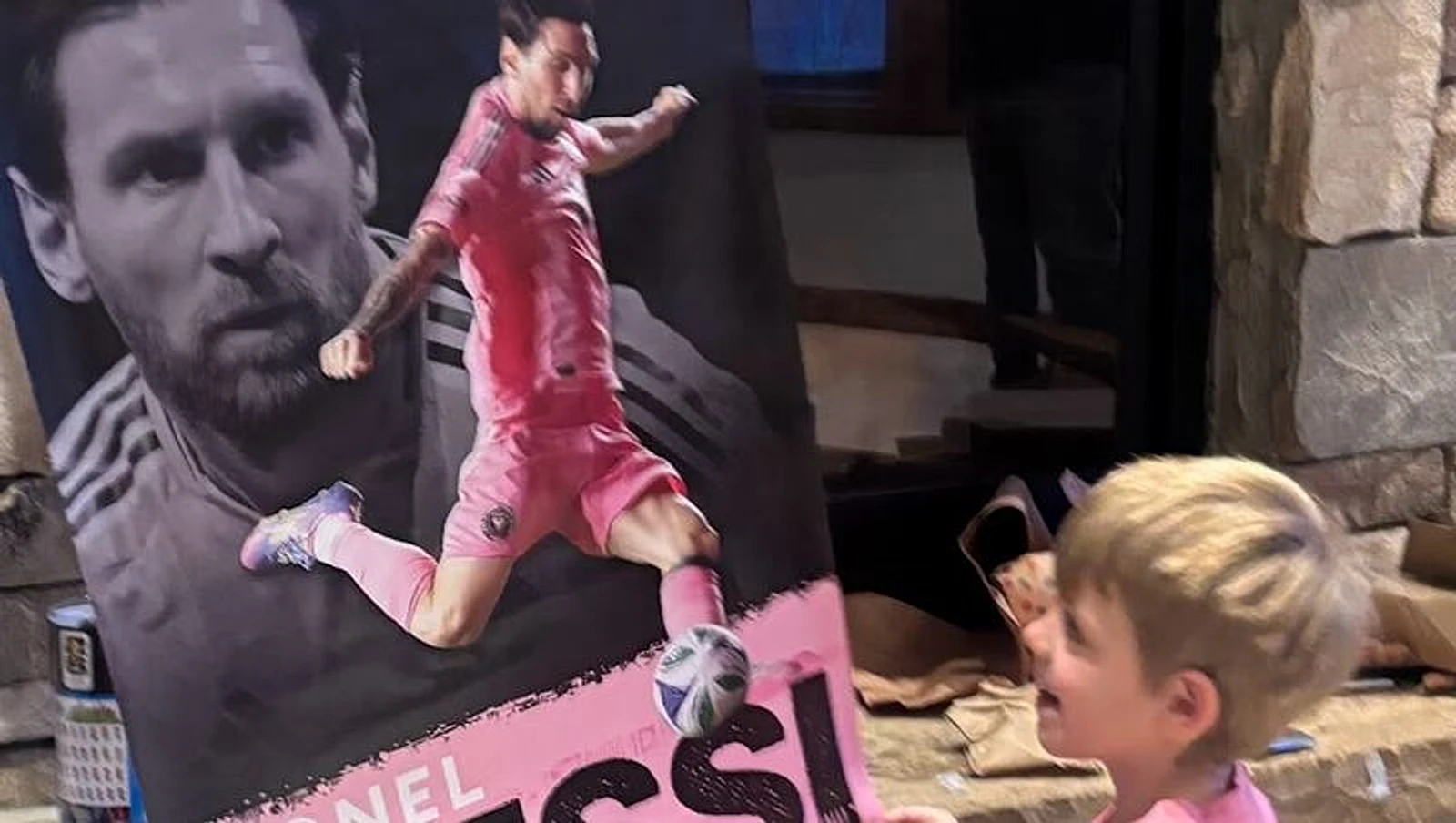 Messi’s coming! His fans, including Gil, are ready - Image 1