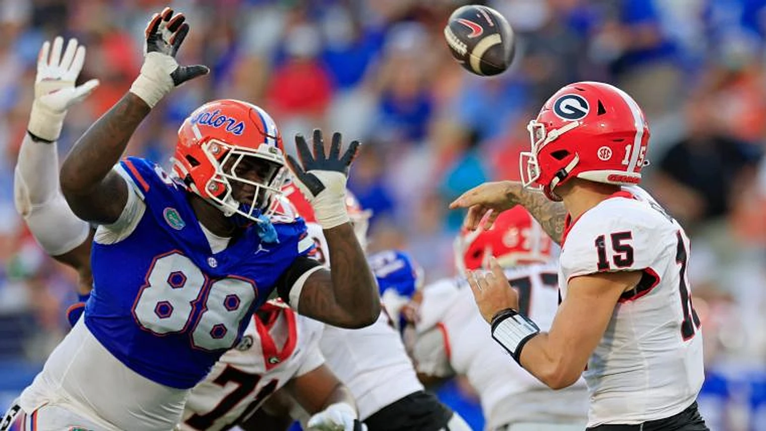 Broncos' final 7-round mock draft features a trade up into third round - Image 1