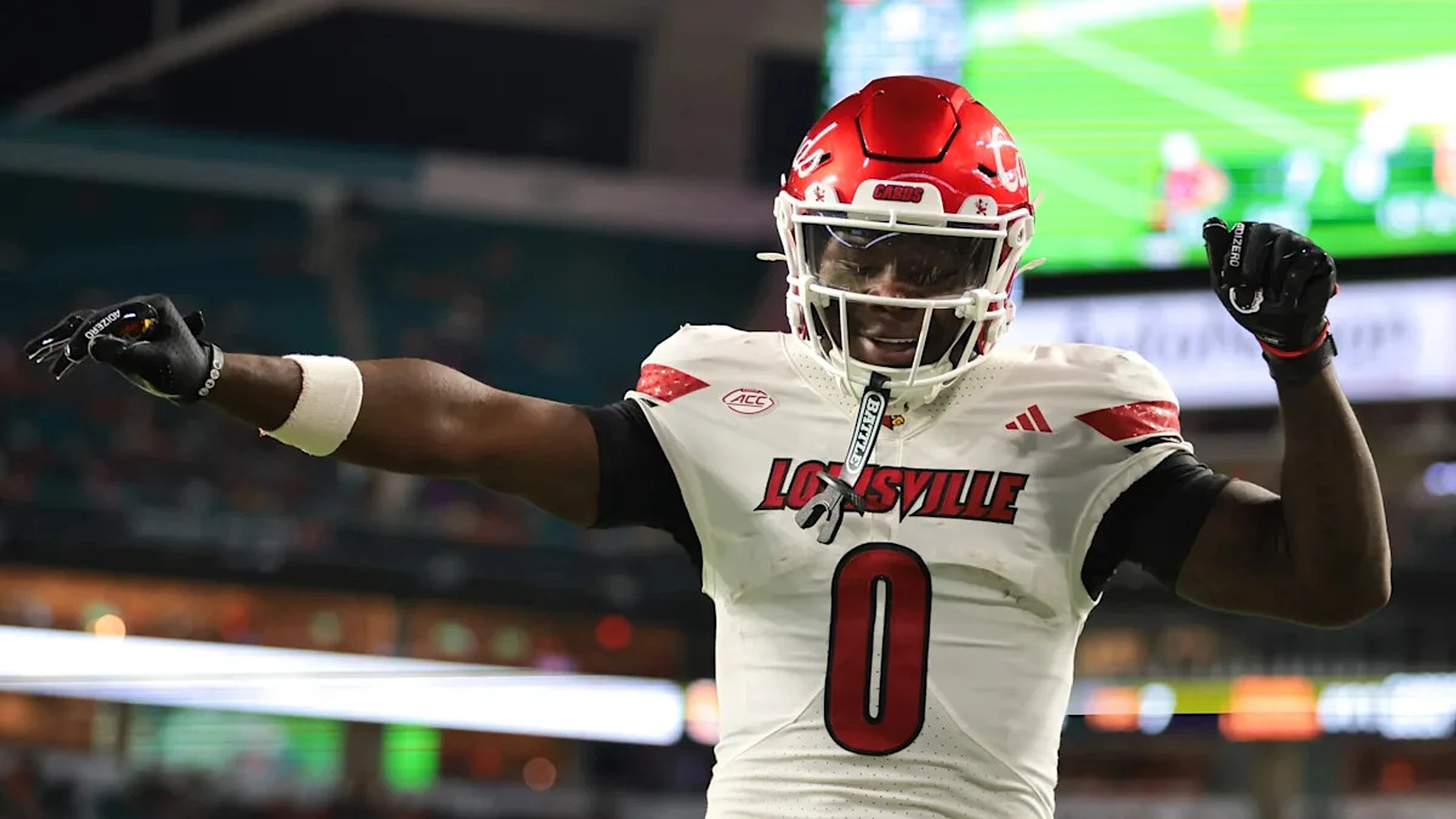 Report: Louisville WR Chris Bell ahead of schedule in his rehab - Image 1