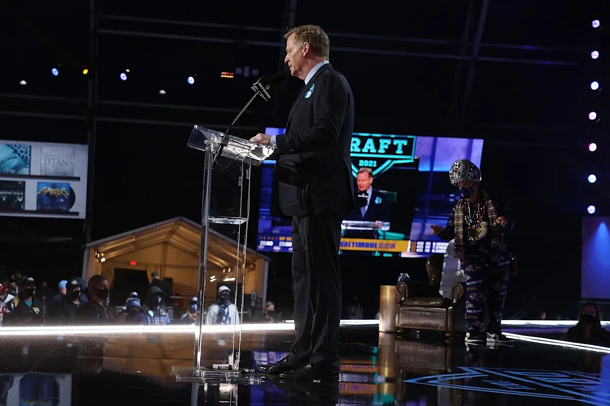 Ravens' NFL draft trade history under GM Eric DeCosta - Image 1
