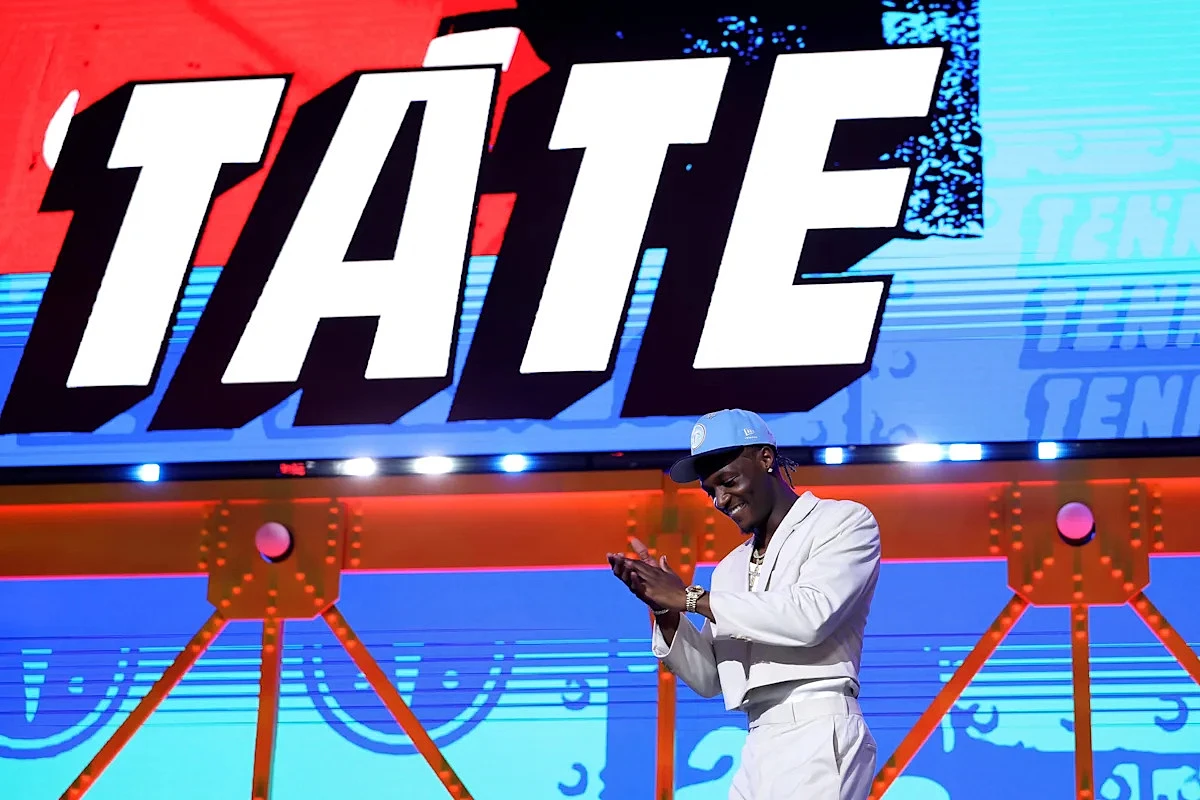 Resetting Titans WR depth chart after Carnell Tate pick in 2026 NFL Draft