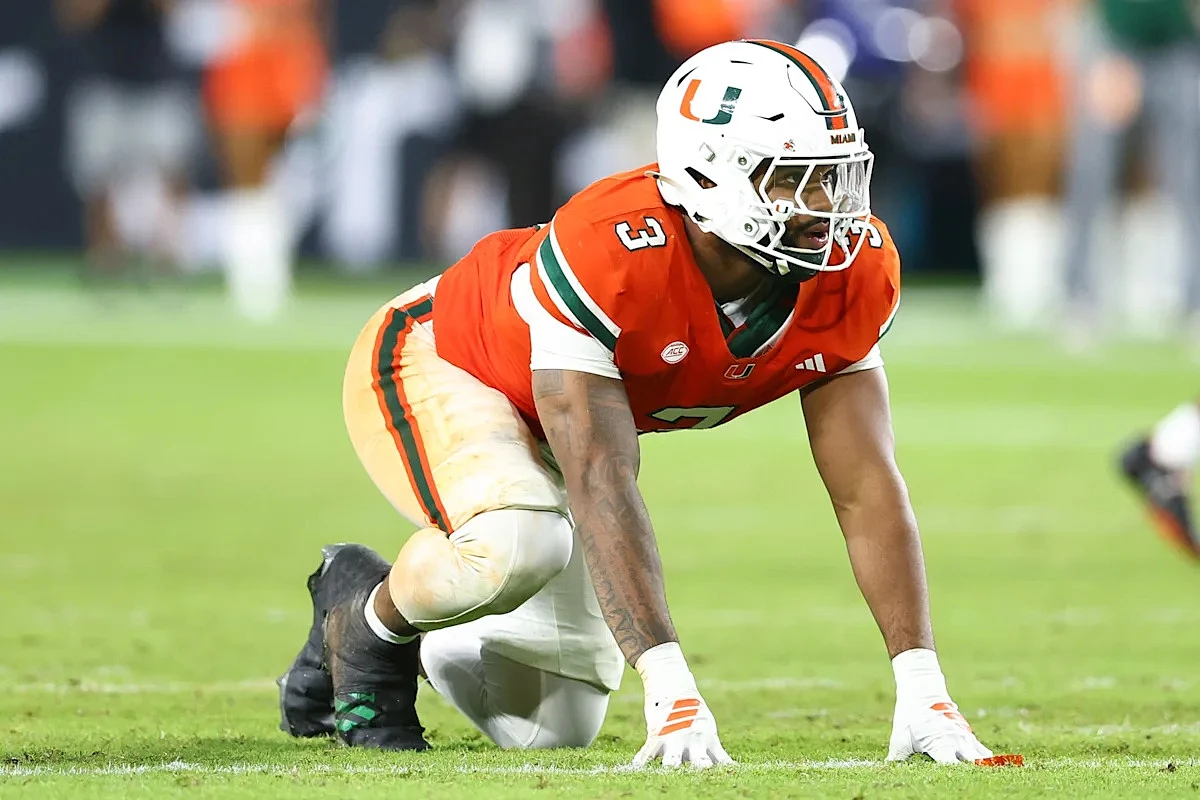 Chargers select Miami EDGE Akheem Mesidor with the 22nd pick