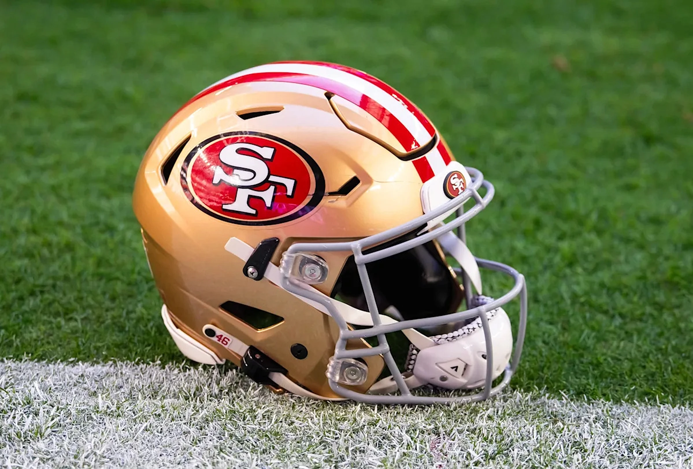 49ers trade back in 1st round with Miami Dolphins - Image 1