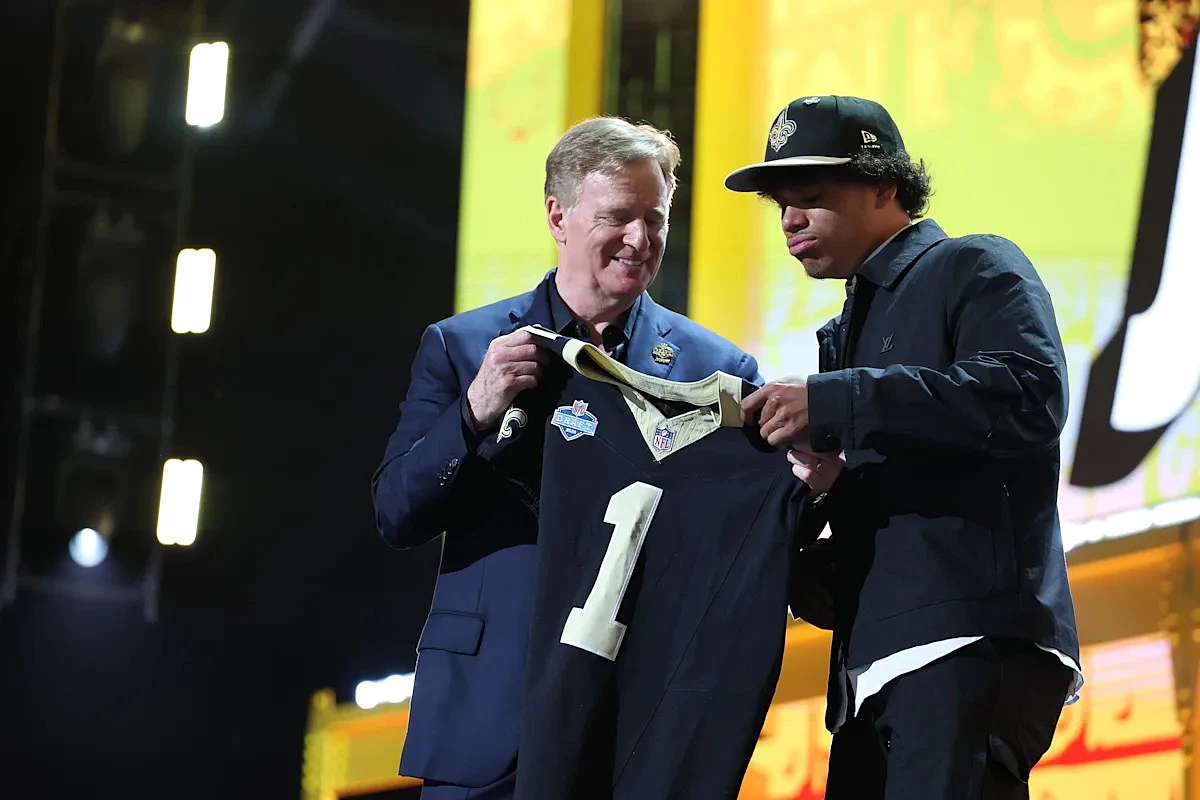 WATCH: Jordyn Tyson gets emotional in draft-day call from Kellen Moore