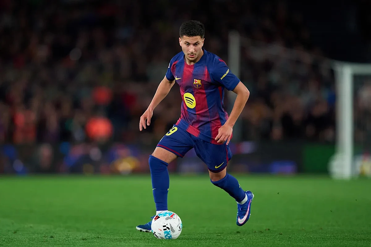 “He’s ready” – Hansi Flick talks Roony Bardghji’s role as Lamine Yamal replacement at Barcelona - Image 1