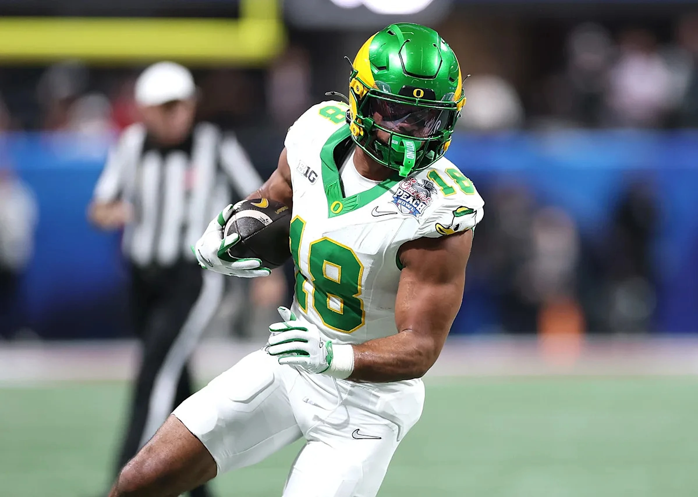 Kenyon Sadiq reacts to New York Jets selecting him in first round