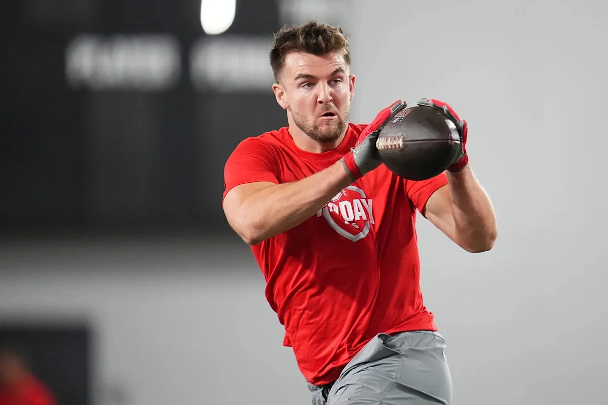 Grading Rams' pick of Max Klare at No. 61 in NFL draft