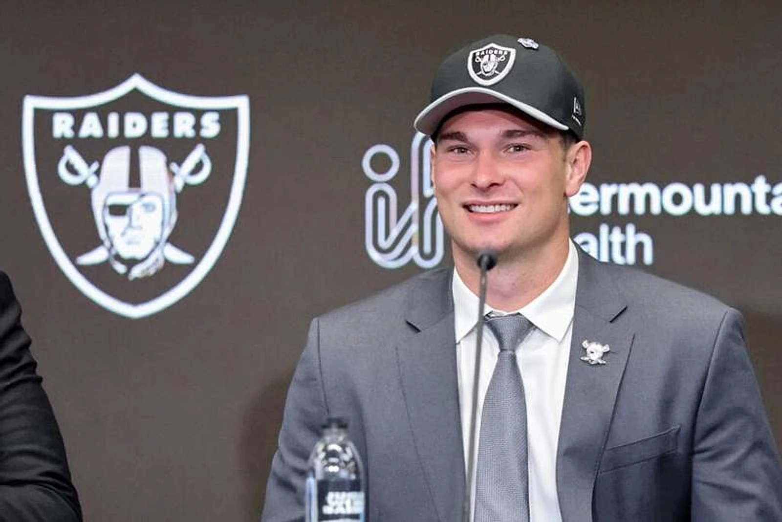 How Taco Bell celebrated in Las Vegas after Fernando Mendoza became No. 1 overall pick