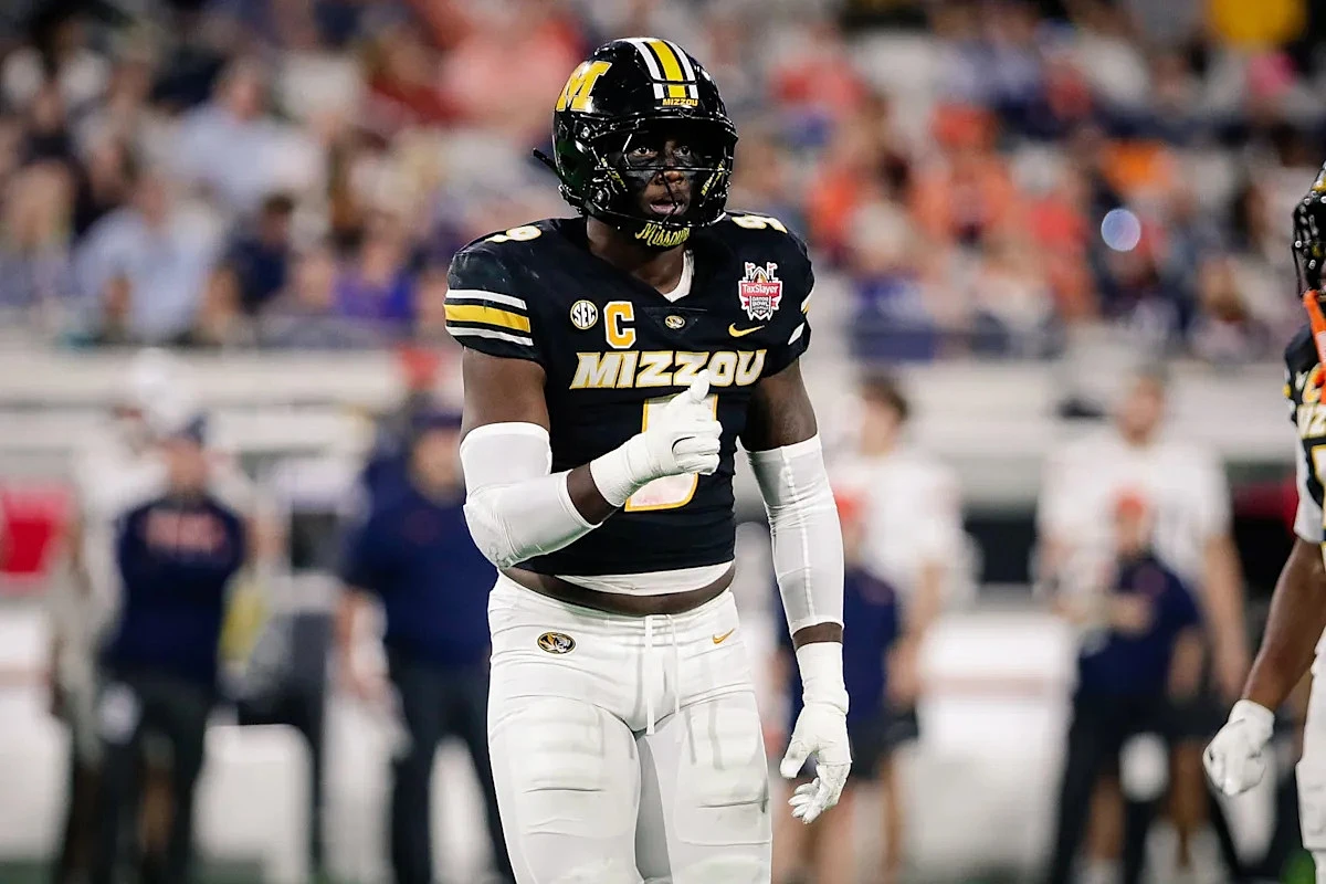 Zion Young wants to bring 'smash-mouth' football back to the Ravens