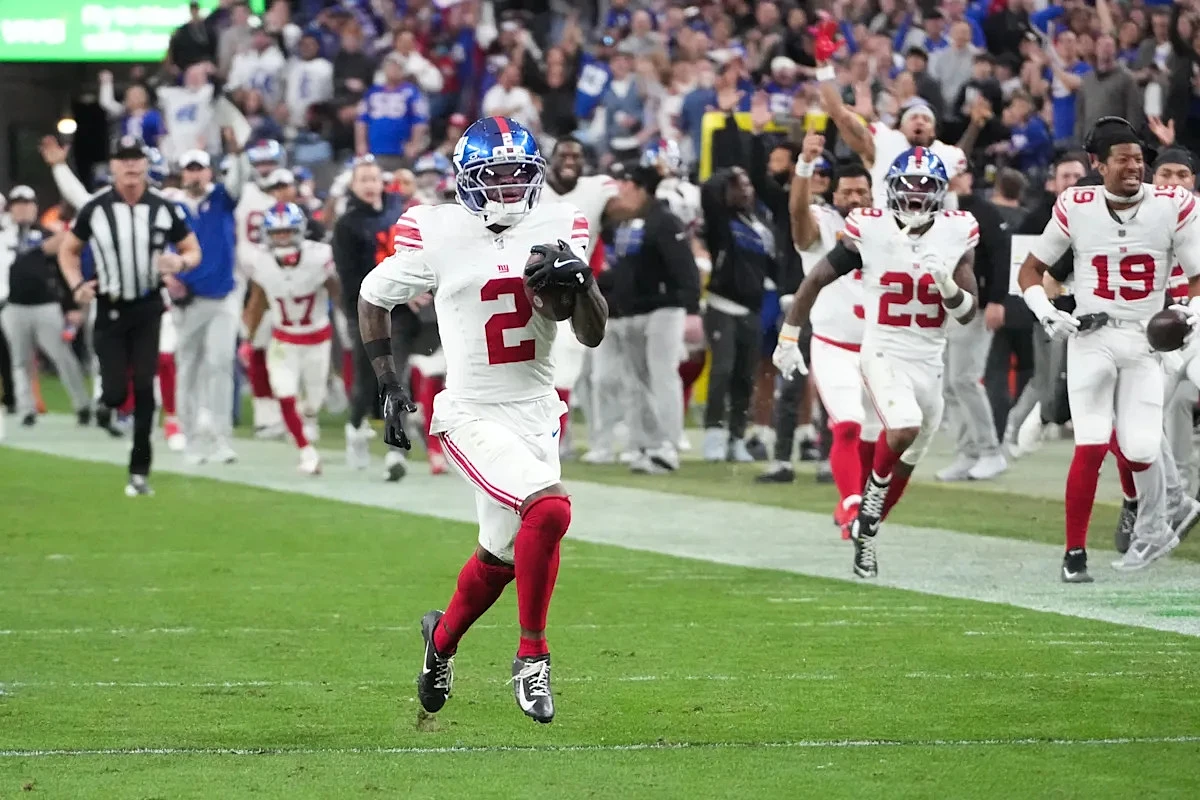 Giants will decide on Deonte Banks' fifth-year option after the draft