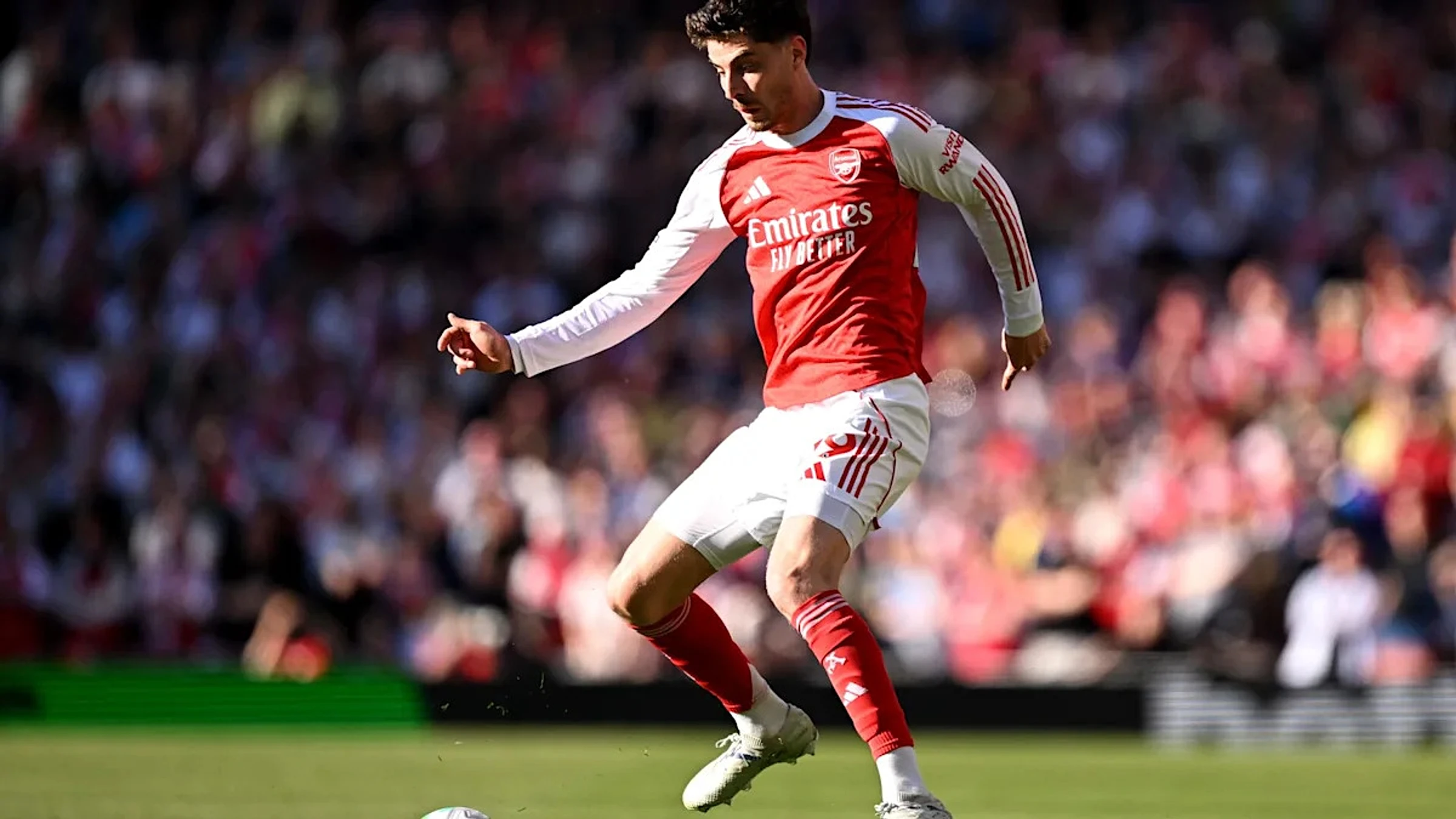 Kai Havertz injury news: Arsenal forward limps off with apparent muscular injury