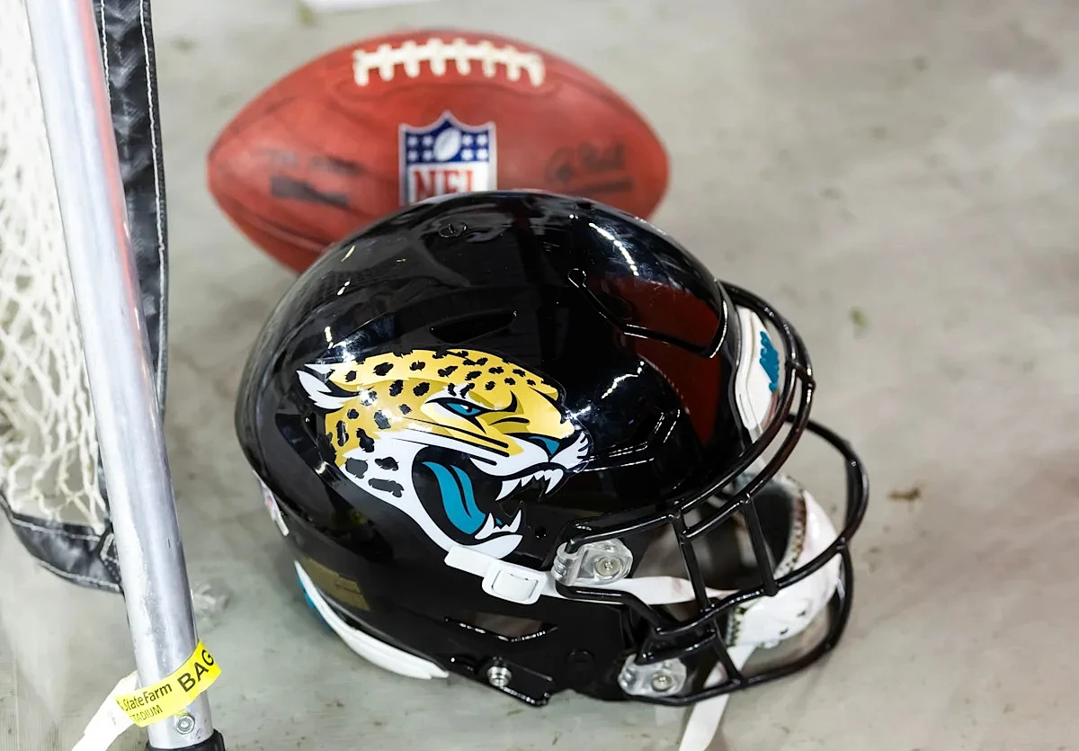 What did it cost the Jaguars to trade up with Panthers in Round 4?