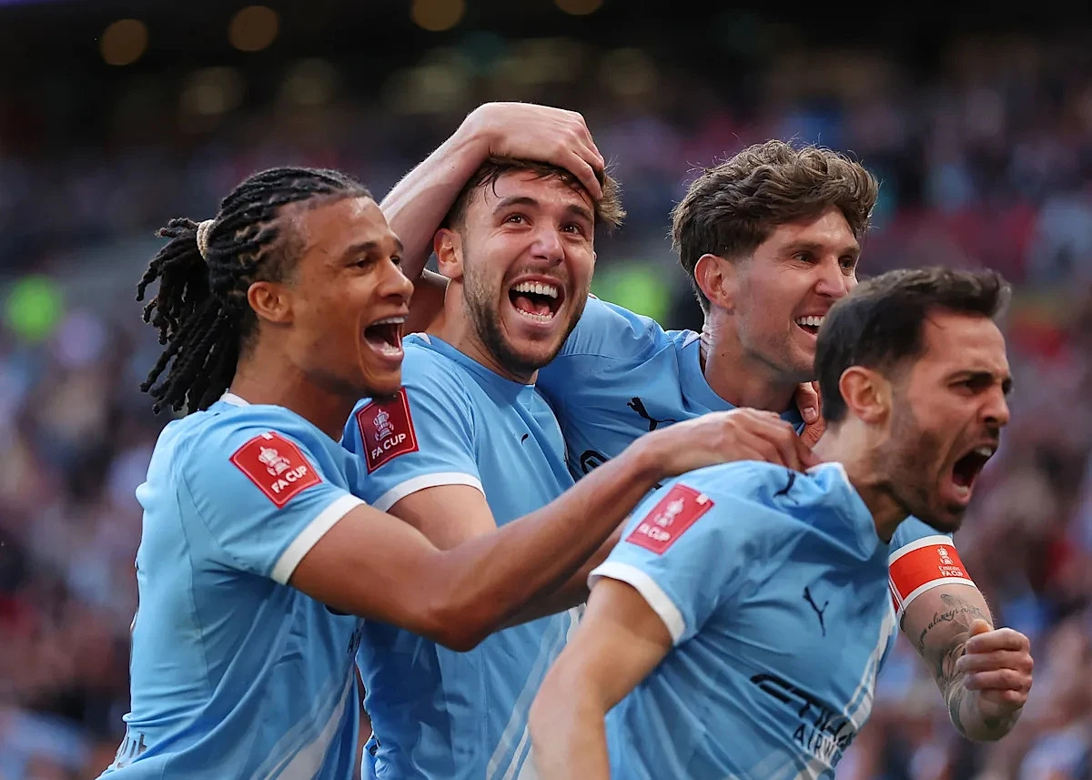 Manchester City Fight Back to Beat Southampton 2-1 at Wembley - Image 1