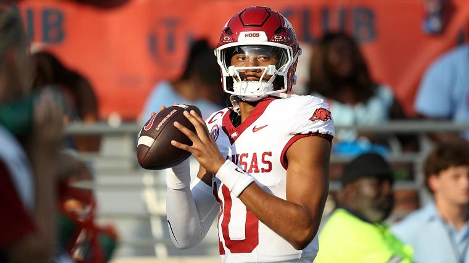 What Browns' draft pick of Taylen Green means for Shedeur Sanders in QB room