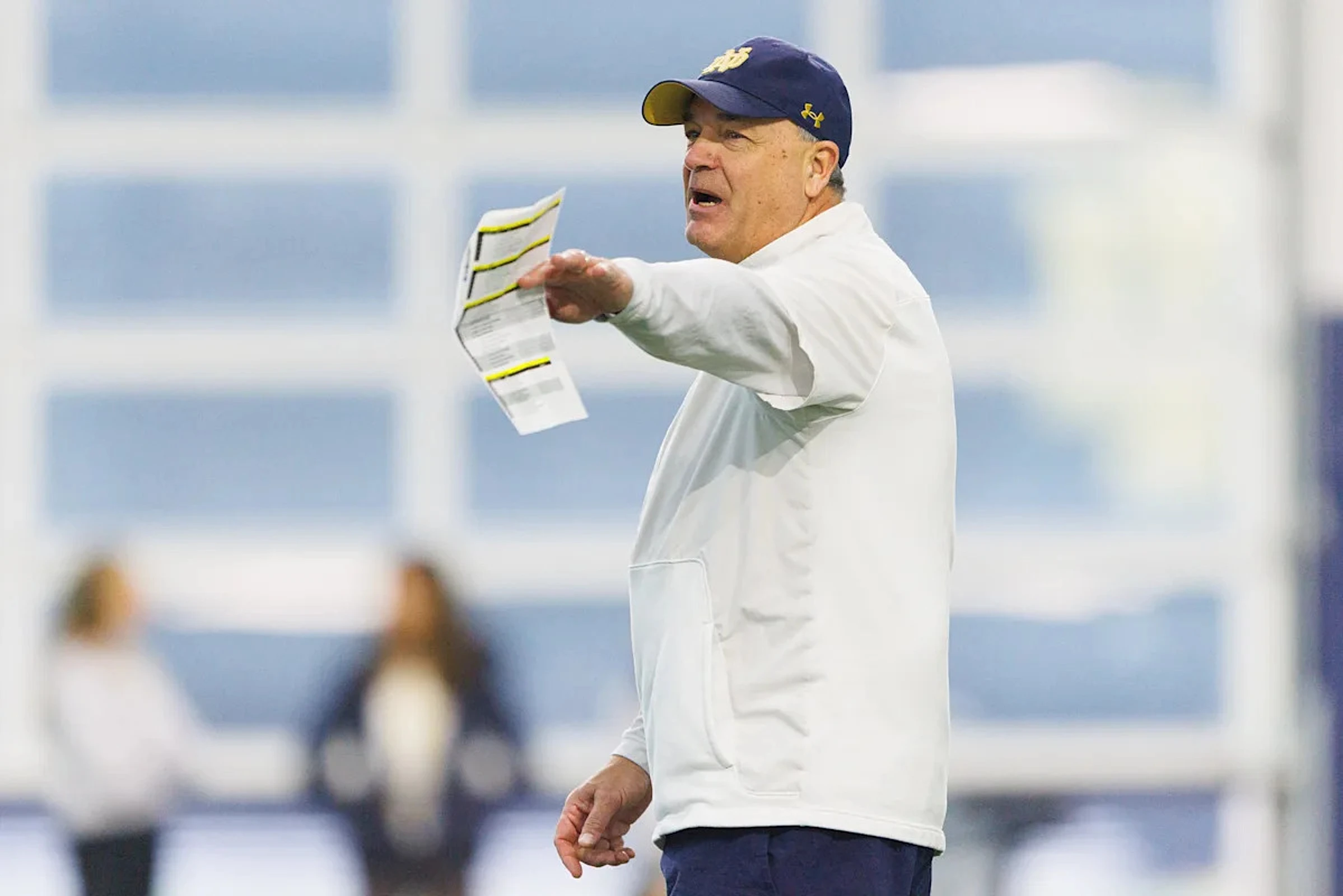 Notre Dame, aka Tight End U, needs more from its big guys