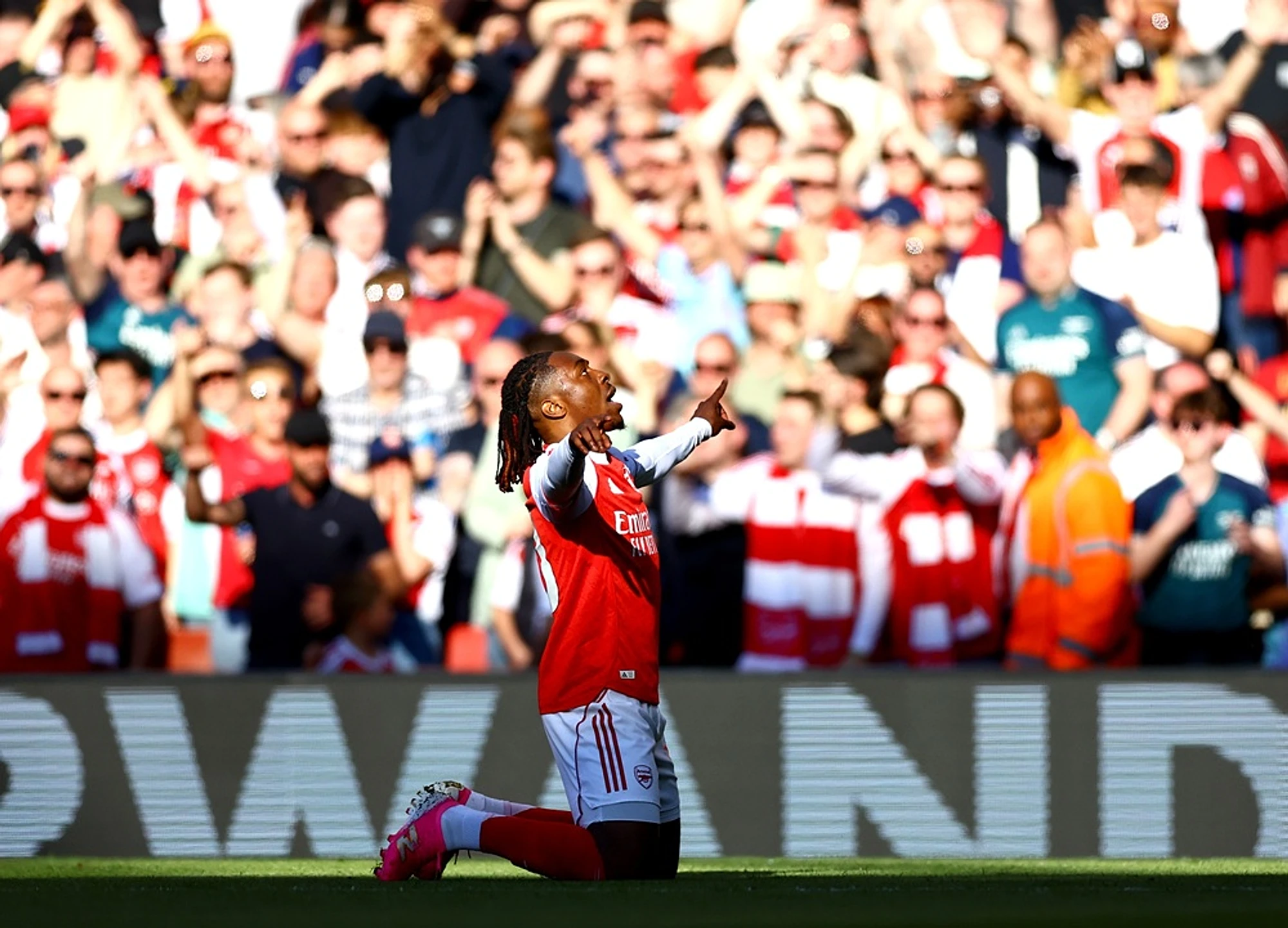 Odegaard & Eze call on Arsenal to give everything to win title