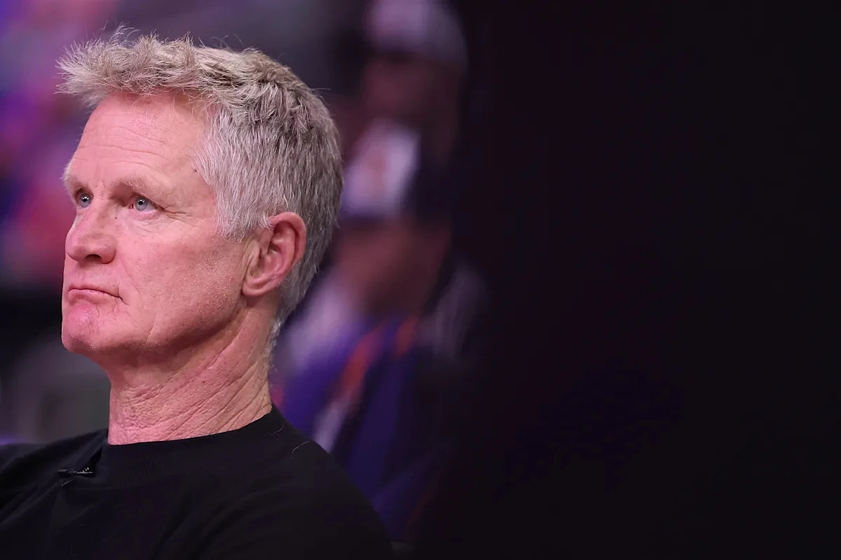 Steve Kerr regrets calling President Donald Trump a 'buffoon,' admits comments on Hong Kong were 'weak' - Image 1