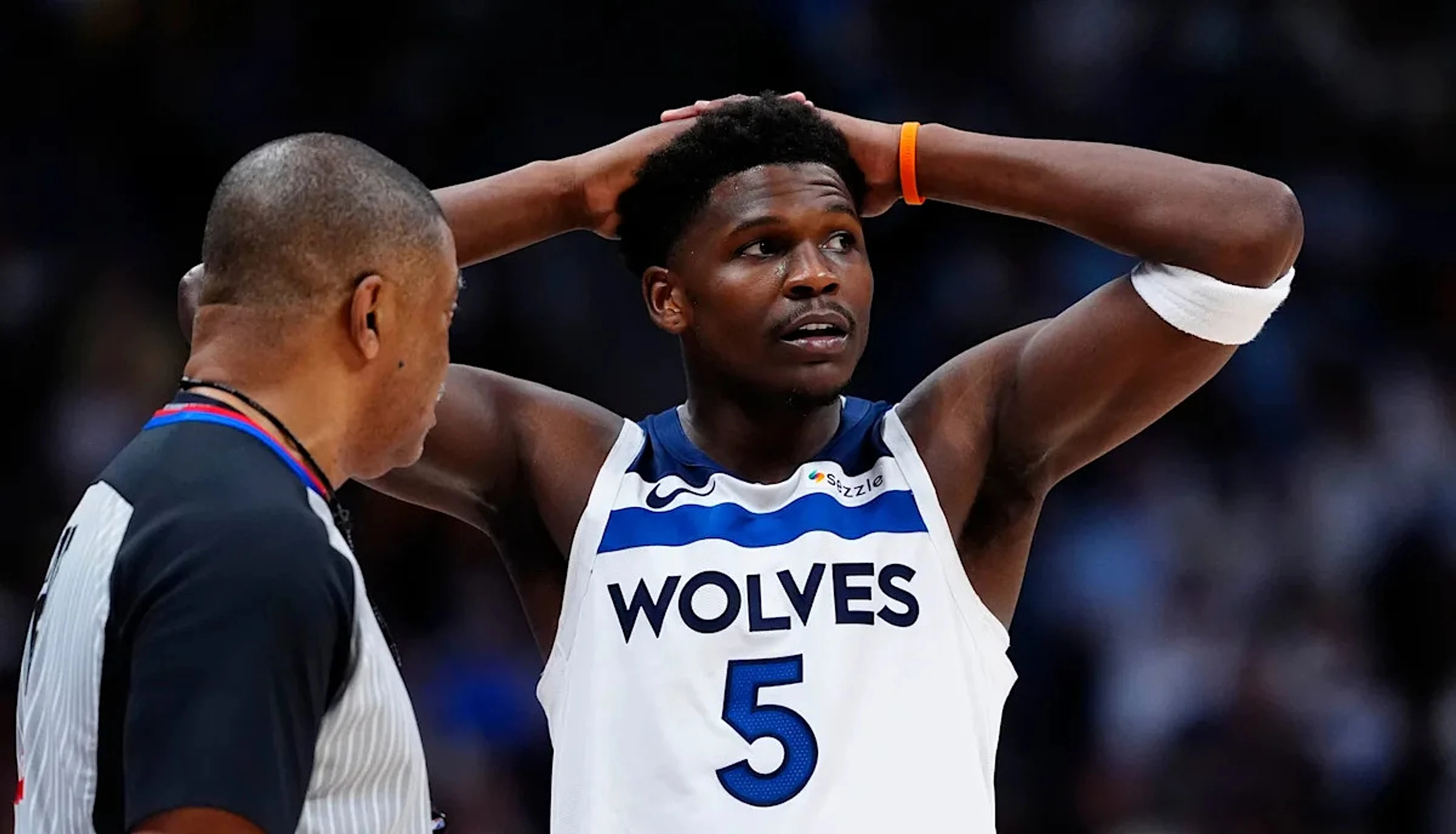 When will Anthony Edwards return from bone bruise to Timberwolves?