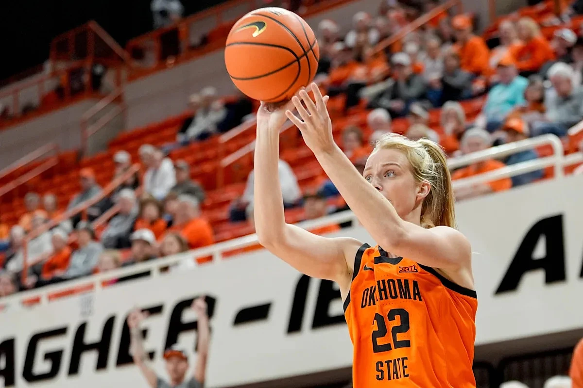 Former Husky QB Brock Huard Details Daughter Macey's Transfer to UW