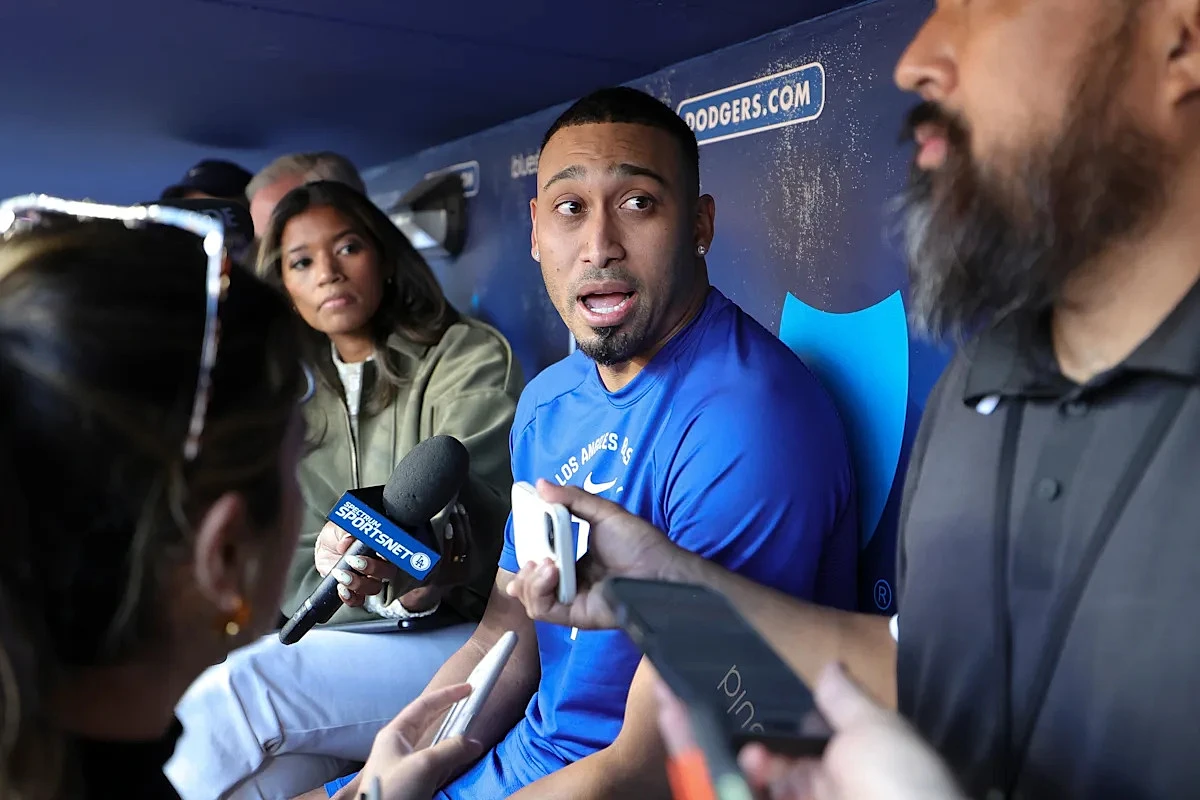 Dodgers closer Edwin Diaz targets a July return from elbow surgery - Image 1