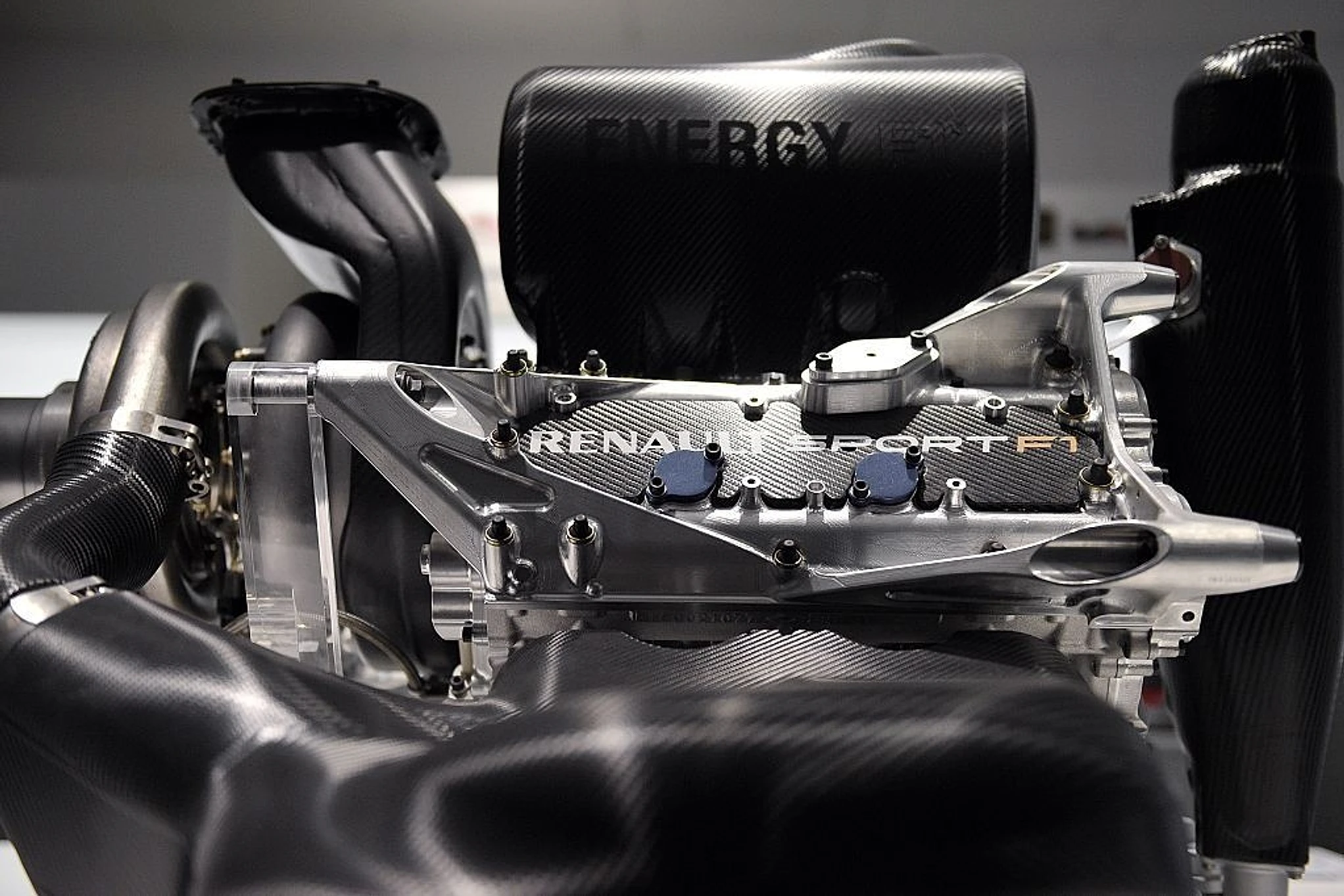 FIA agrees with F1: "We cannot be hostage to automotive companies"