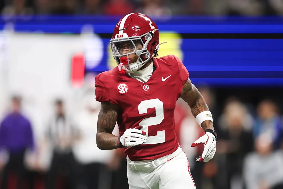 2027 mock draft roundup: Who experts predict Rams take next year - Image 1