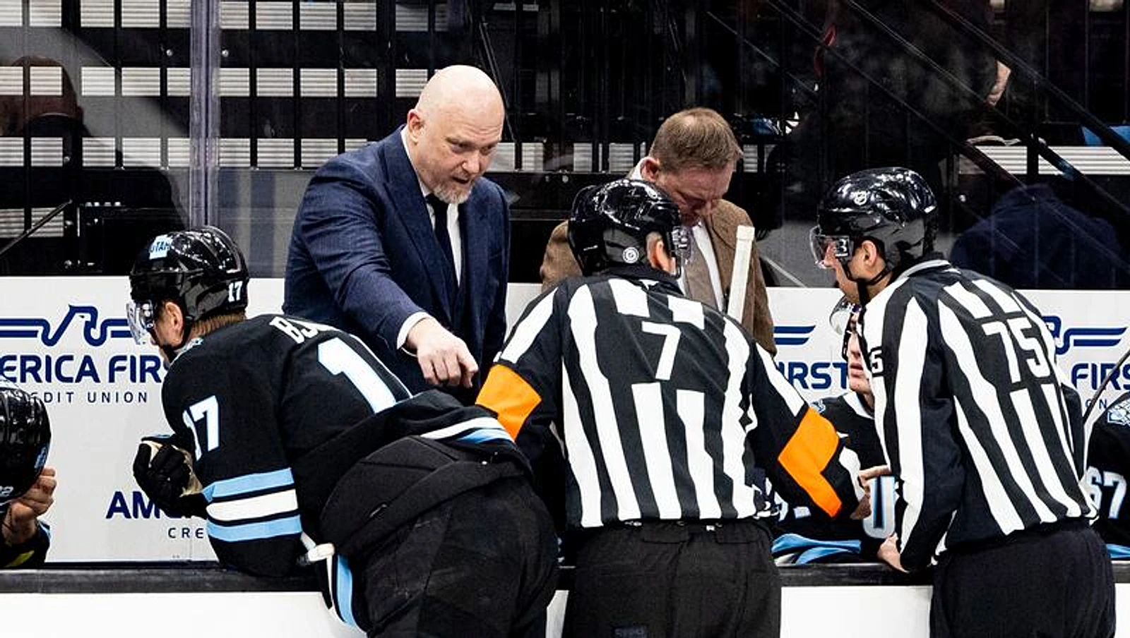 Behind the scenes of an NHL offside review - Image 1