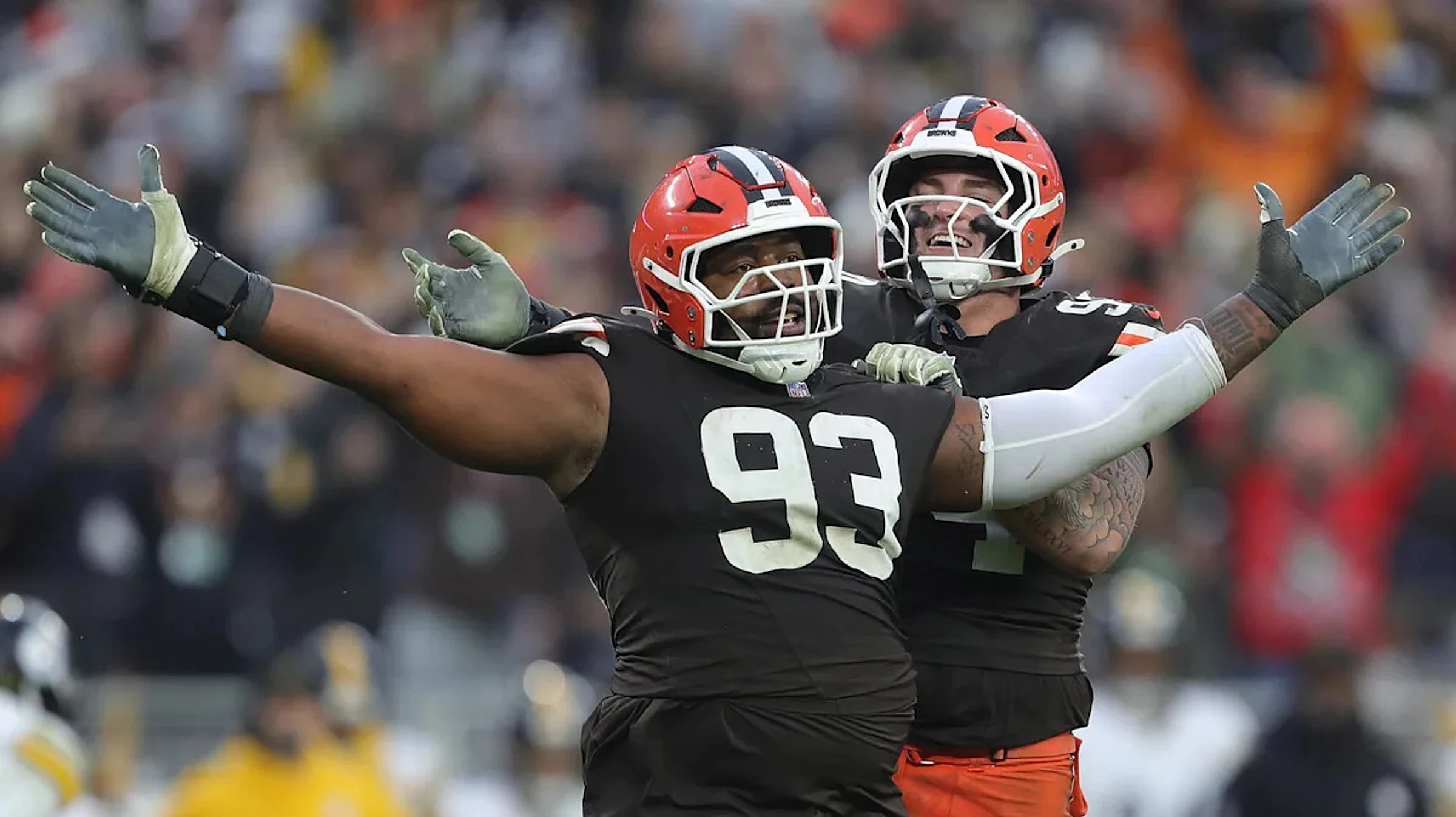Browns lose veteran defensive tackle to Giants after three seasons - Image 1