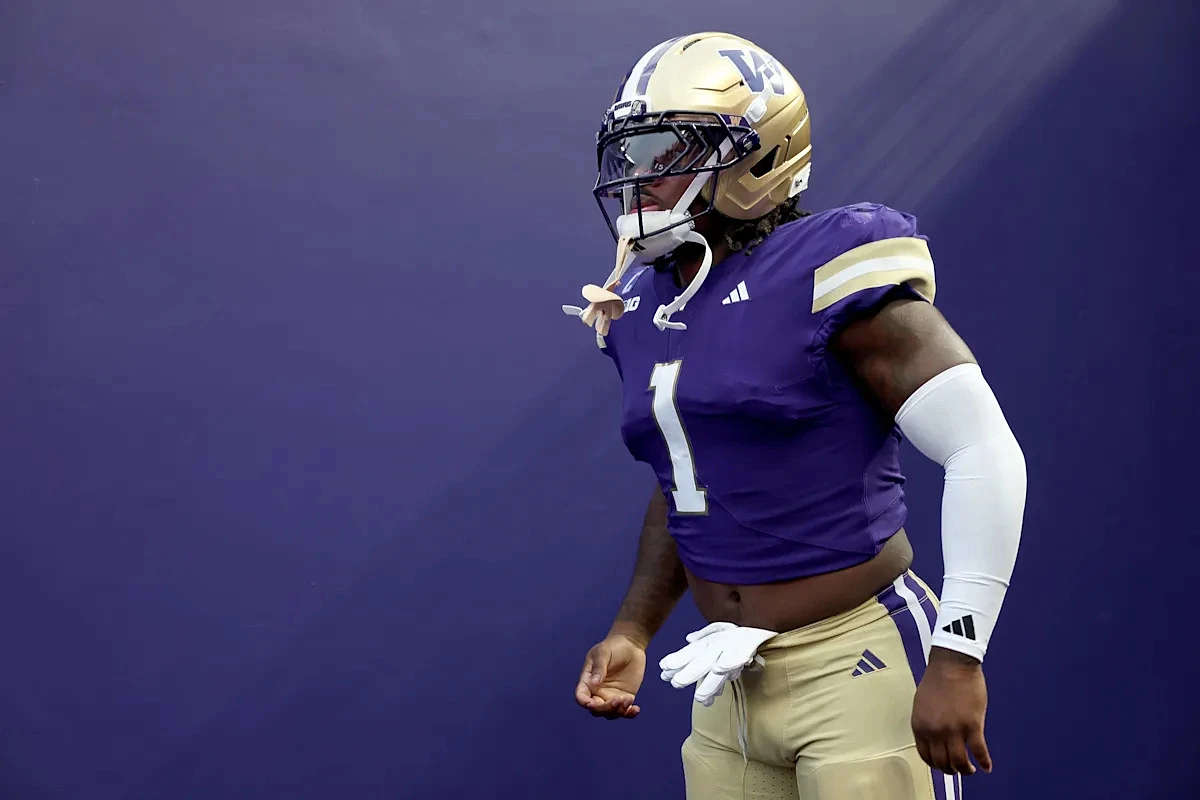 Jonah Coleman teases new jersey number with Broncos
