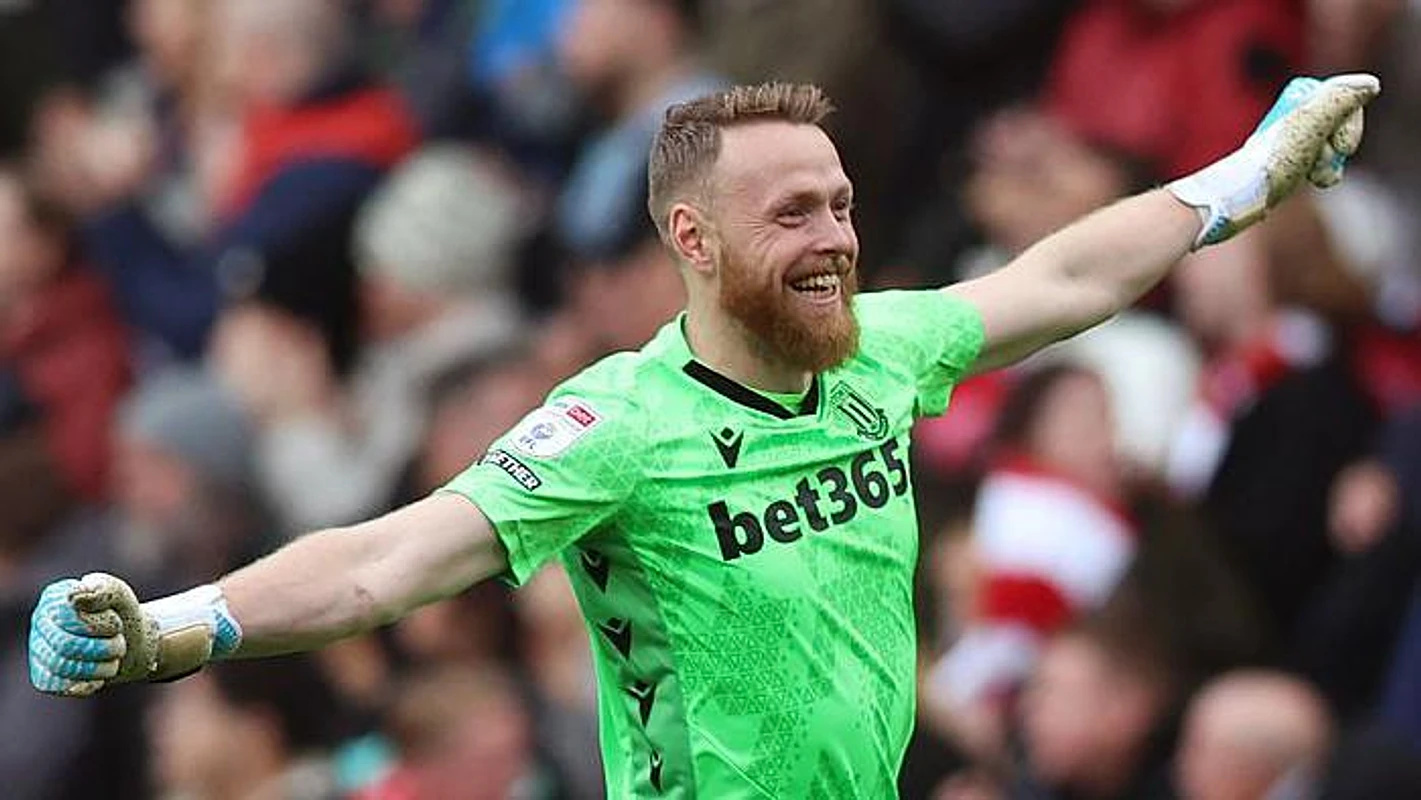 Stoke goalkeeper Johansson signs new four-year deal