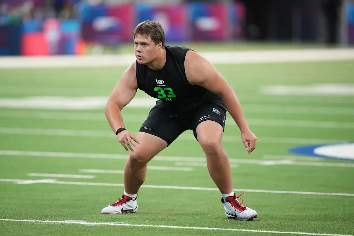 One concern has reportedly been common with Patriots rookie Caleb Lomu