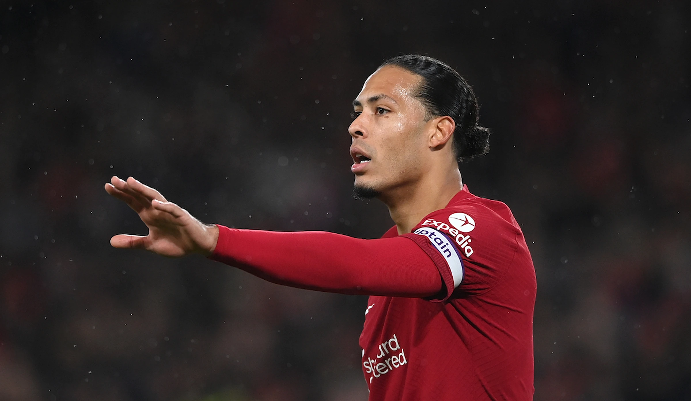 Man Utd fans will absolutely love first-half moment that left Van Dijk red-faced immediately after Sesko goal
