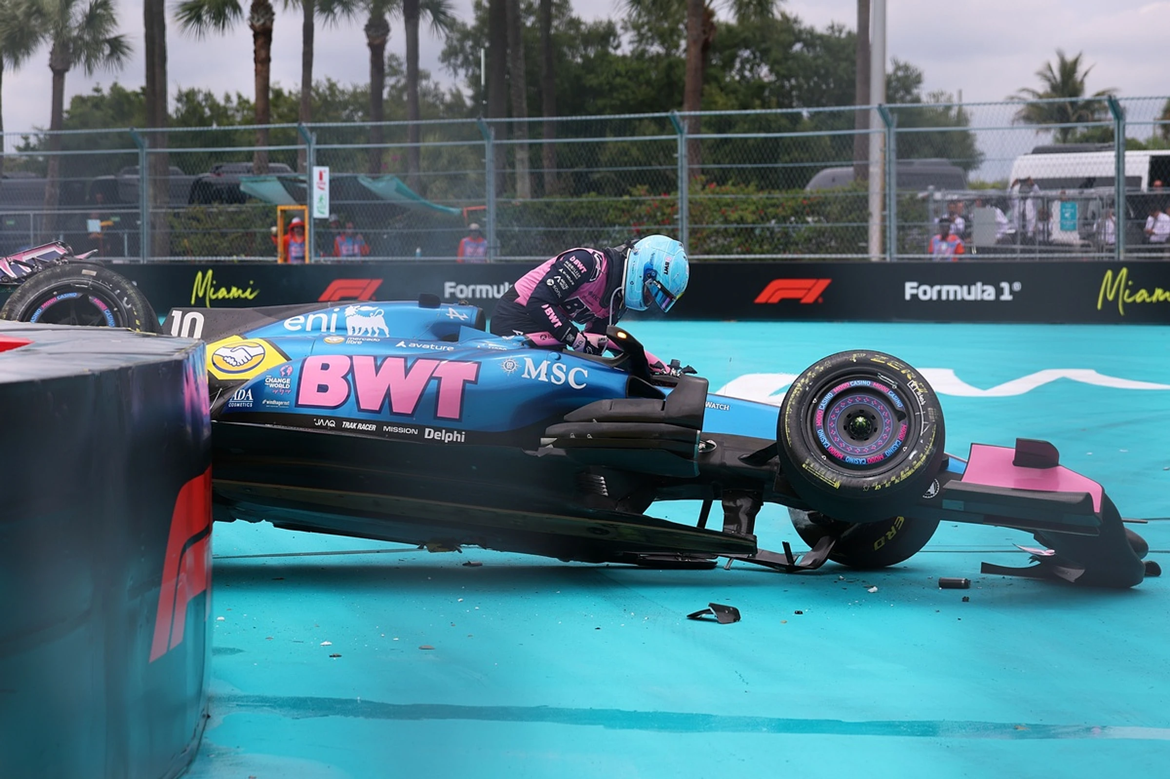 Isack Hadjar and Pierre Gasly crash out in dramatic Miami GP incidents