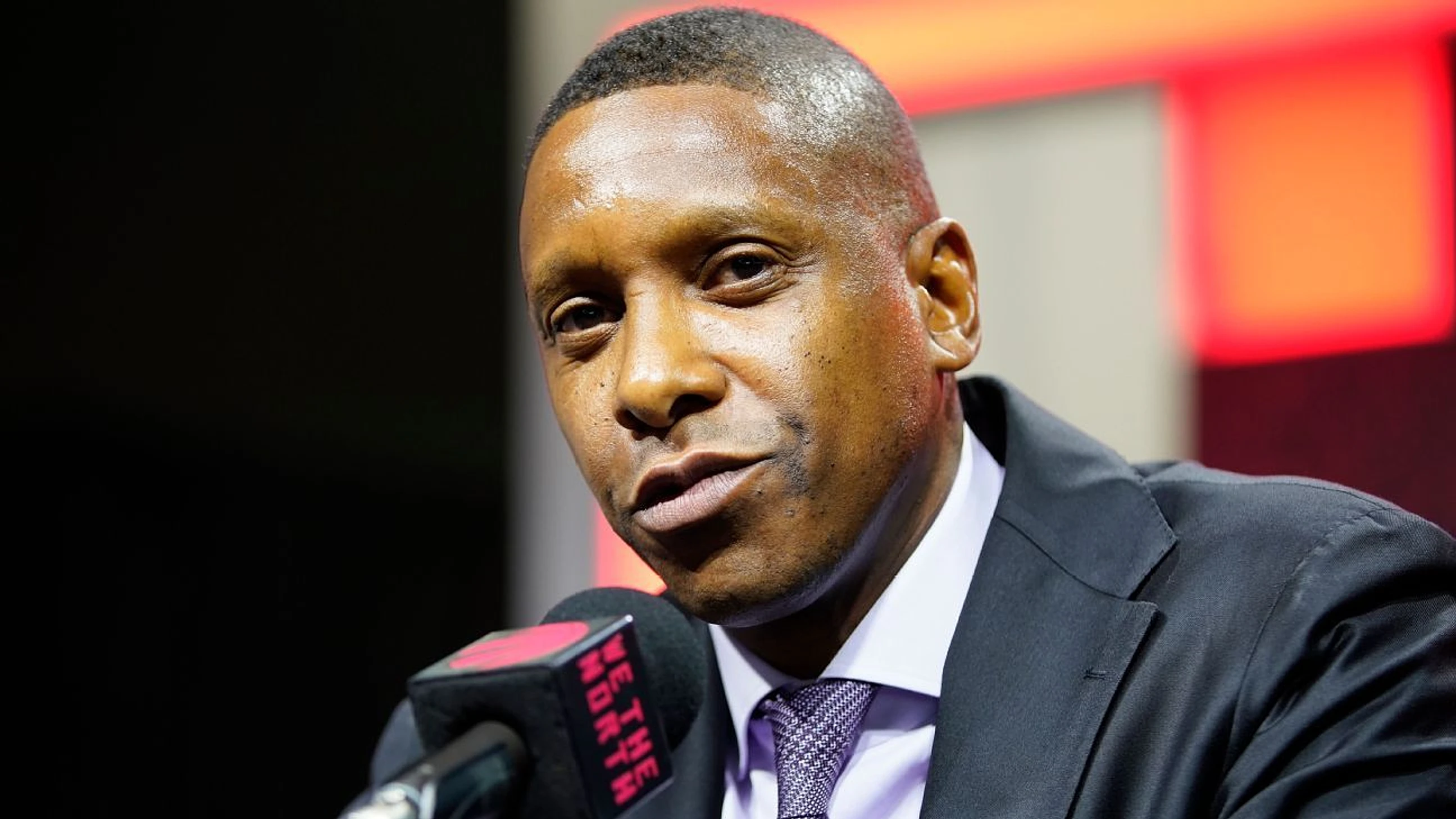 Sources: Mavs hire ex-Raptors exec Ujiri as prez
