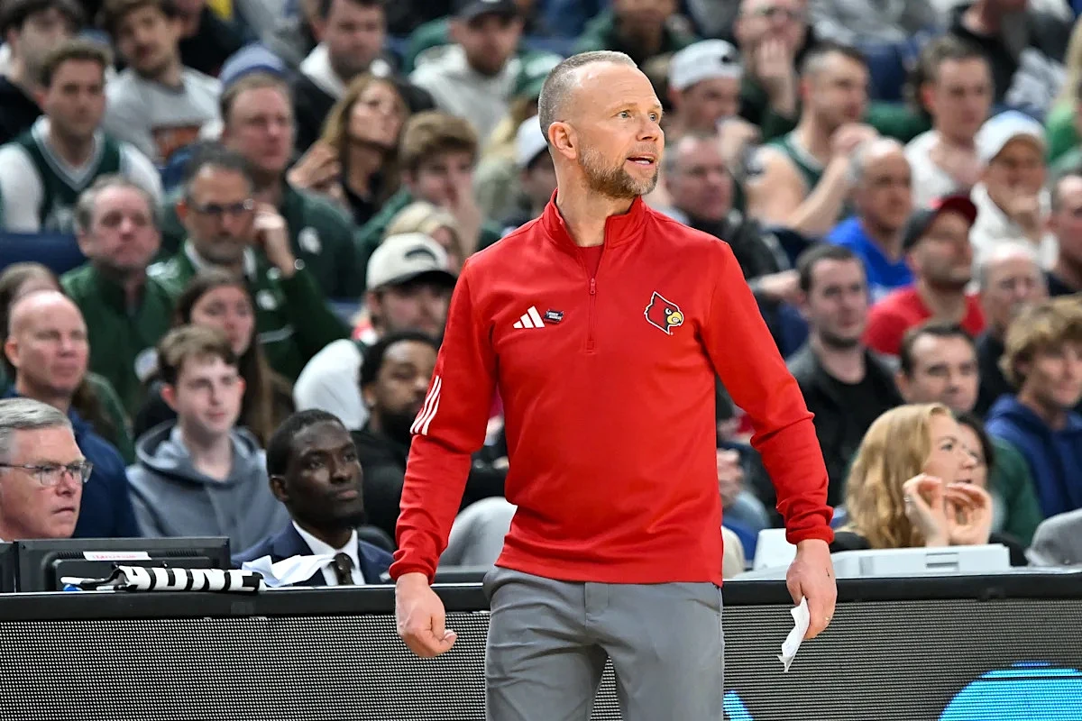 5-star Obinna Ekezie reclassifies, commits to Louisville