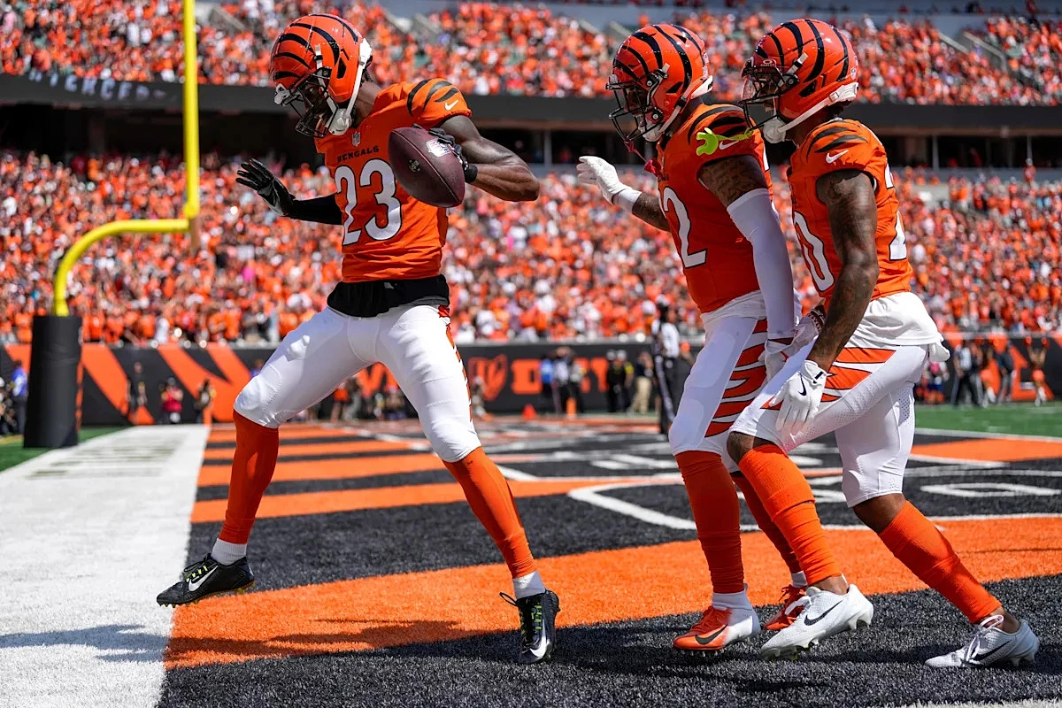 Dax Hill makes plea for Bengals to keep him at outside cornerback