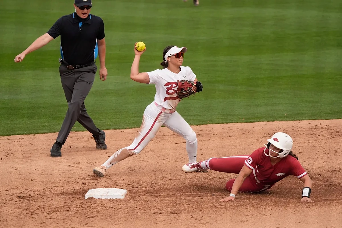 SEC Tournament: Alabama Softball vs Arkansas Preview