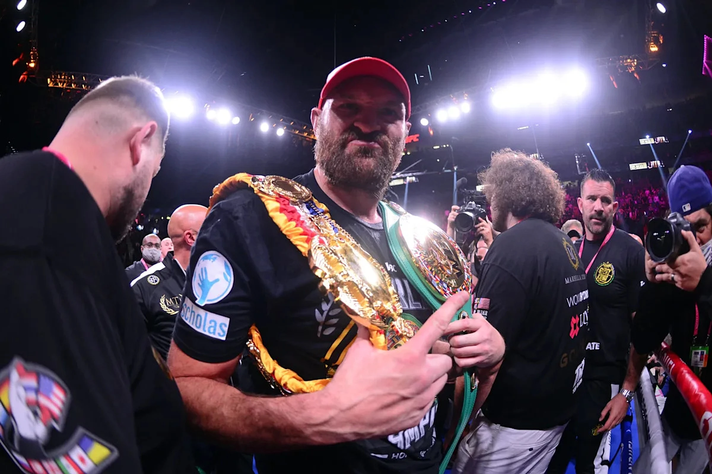Tyson Fury’s Cutman Gives Terrible News on Real Timeline for Anthony Joshua Fight