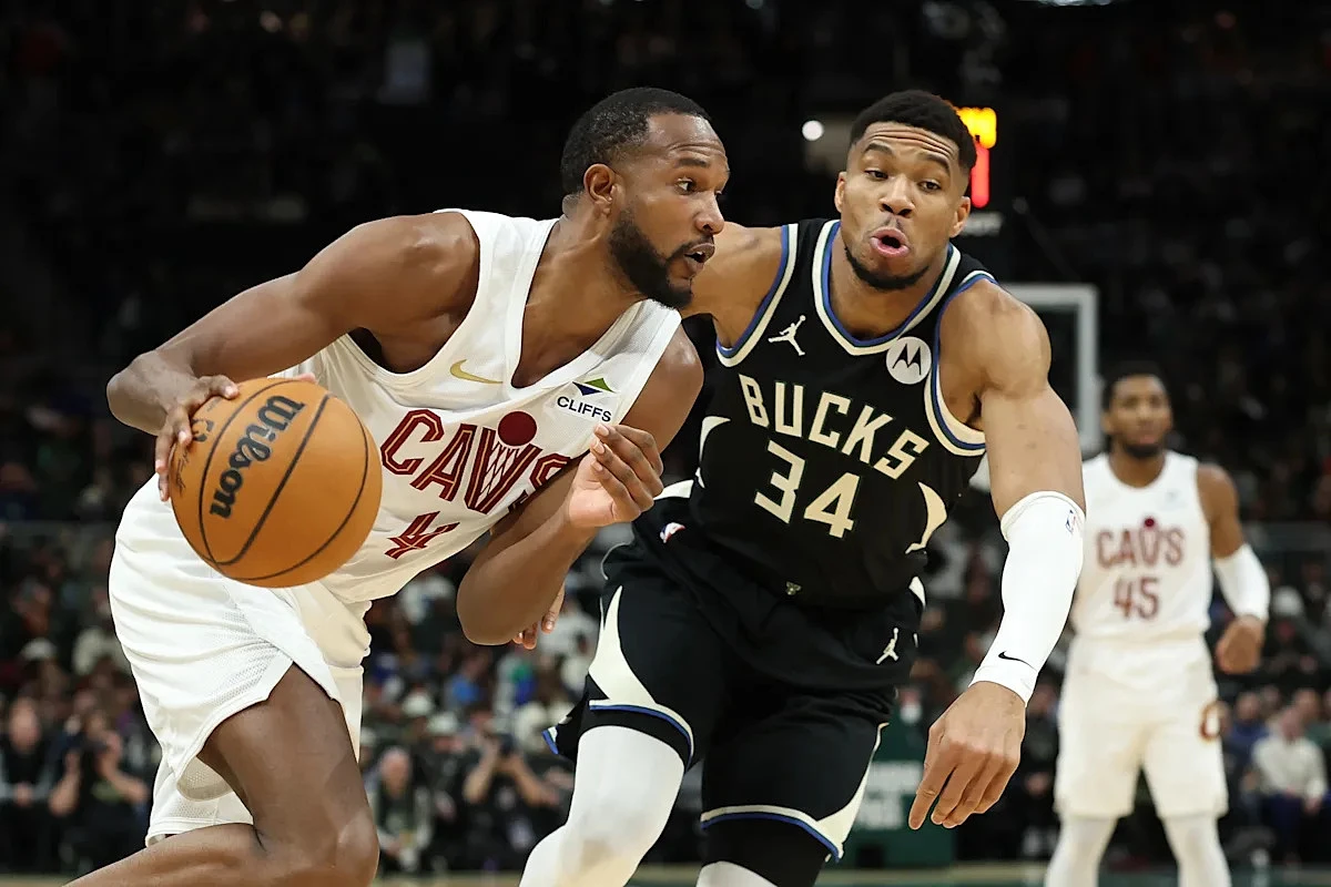 Cavs reportedly spoke to Bucks on Mobley for Giannis trade