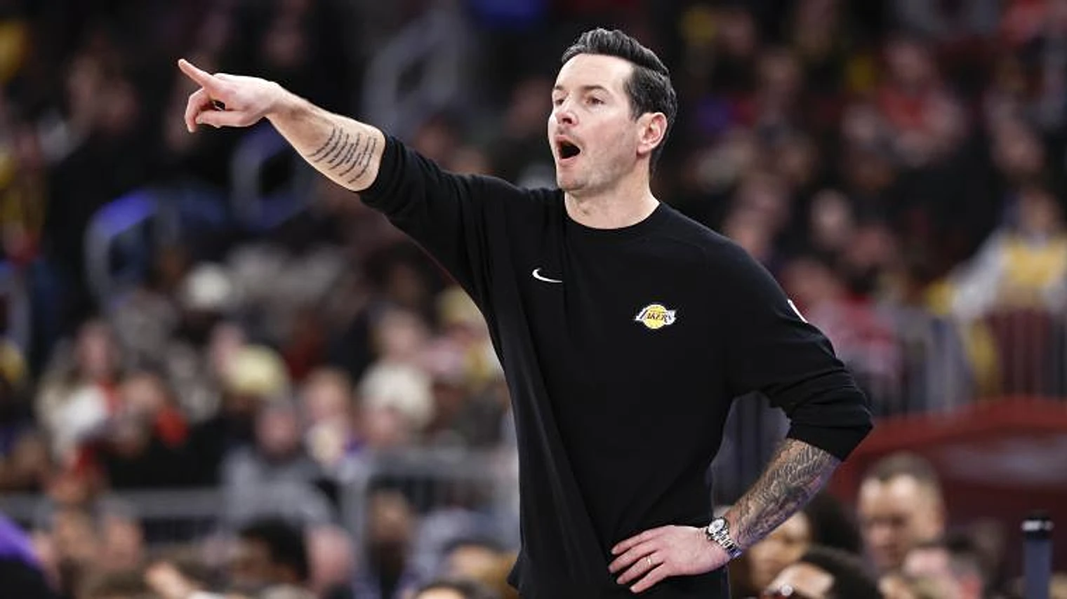 Lakers' JJ Redick voices frustration with Thunder's Shai Gilgeous-Alexander whistle favoritism