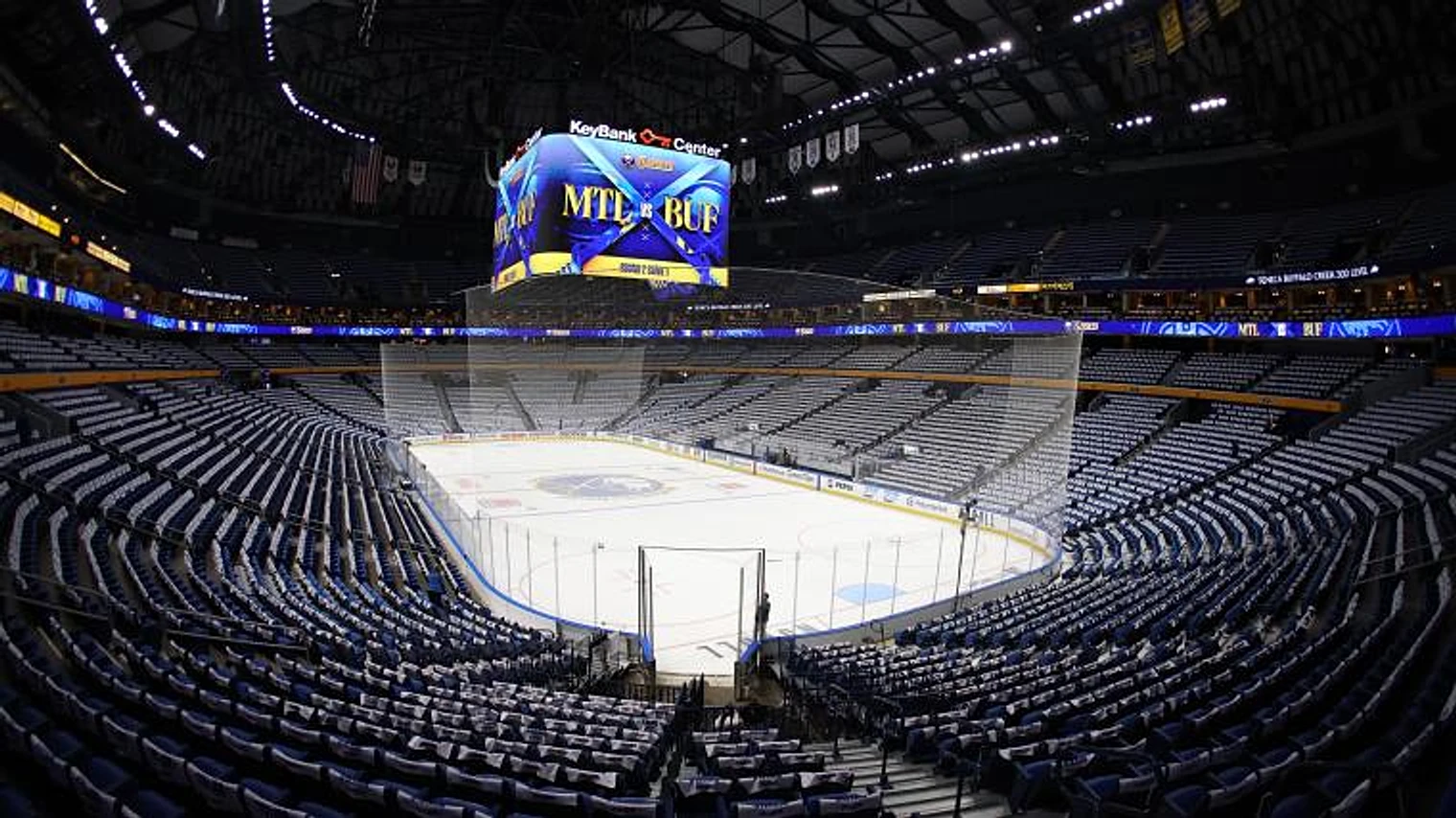 Sabres' anthem singer has message for haters during Canadiens series