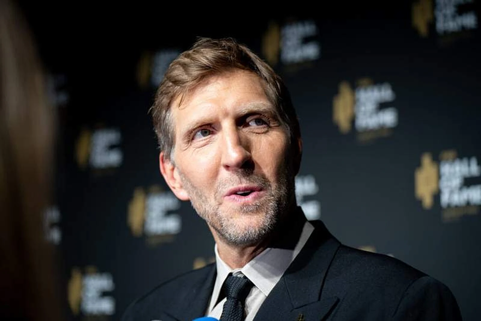 Dirk Nowitzki takes subtle dig at Lakers after officiating complaints vs Thunder