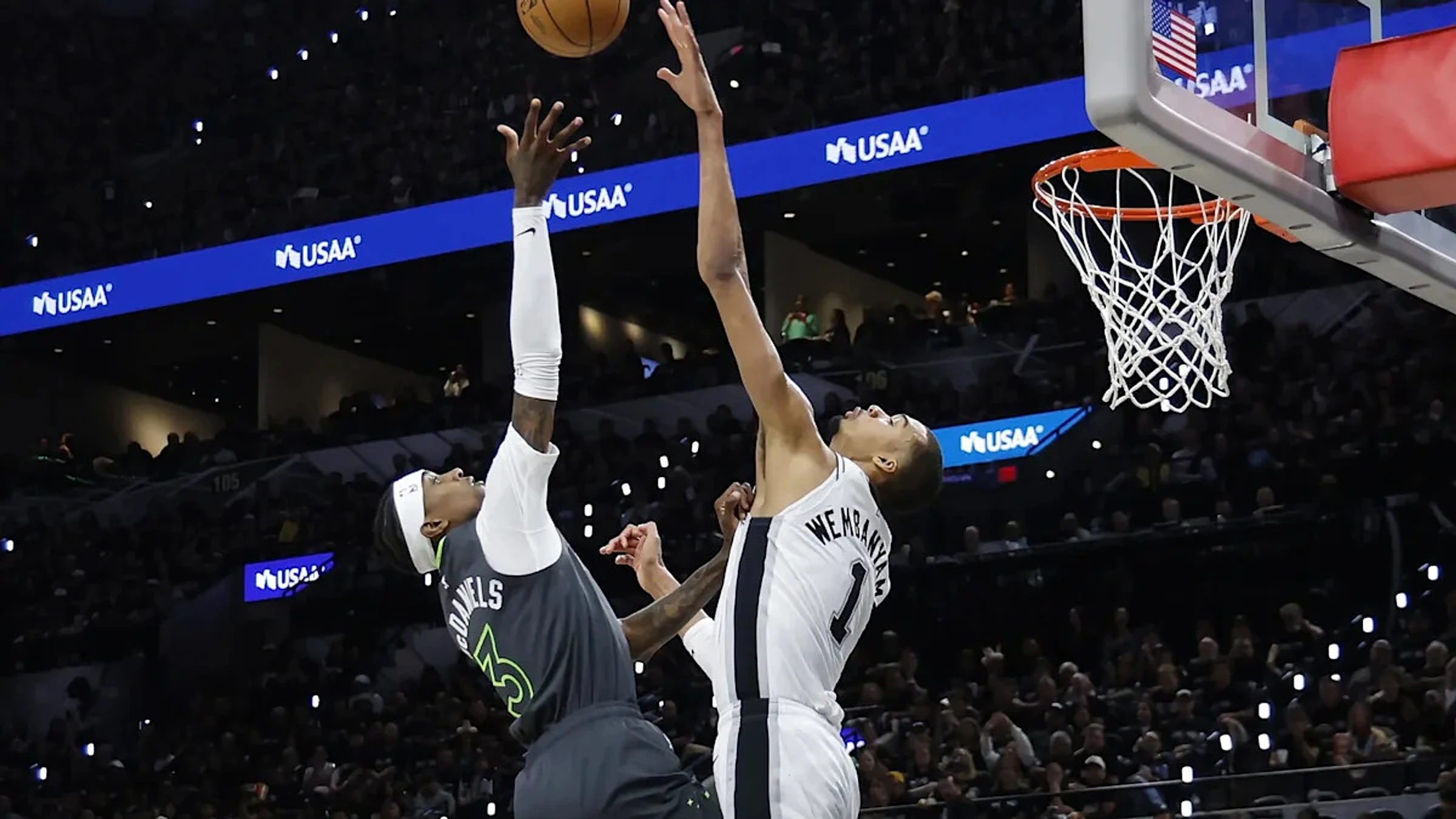 How to watch San Antonio Spurs vs Minnesota Timberwolves: TV, live stream info for Sunday's NBA playoff game