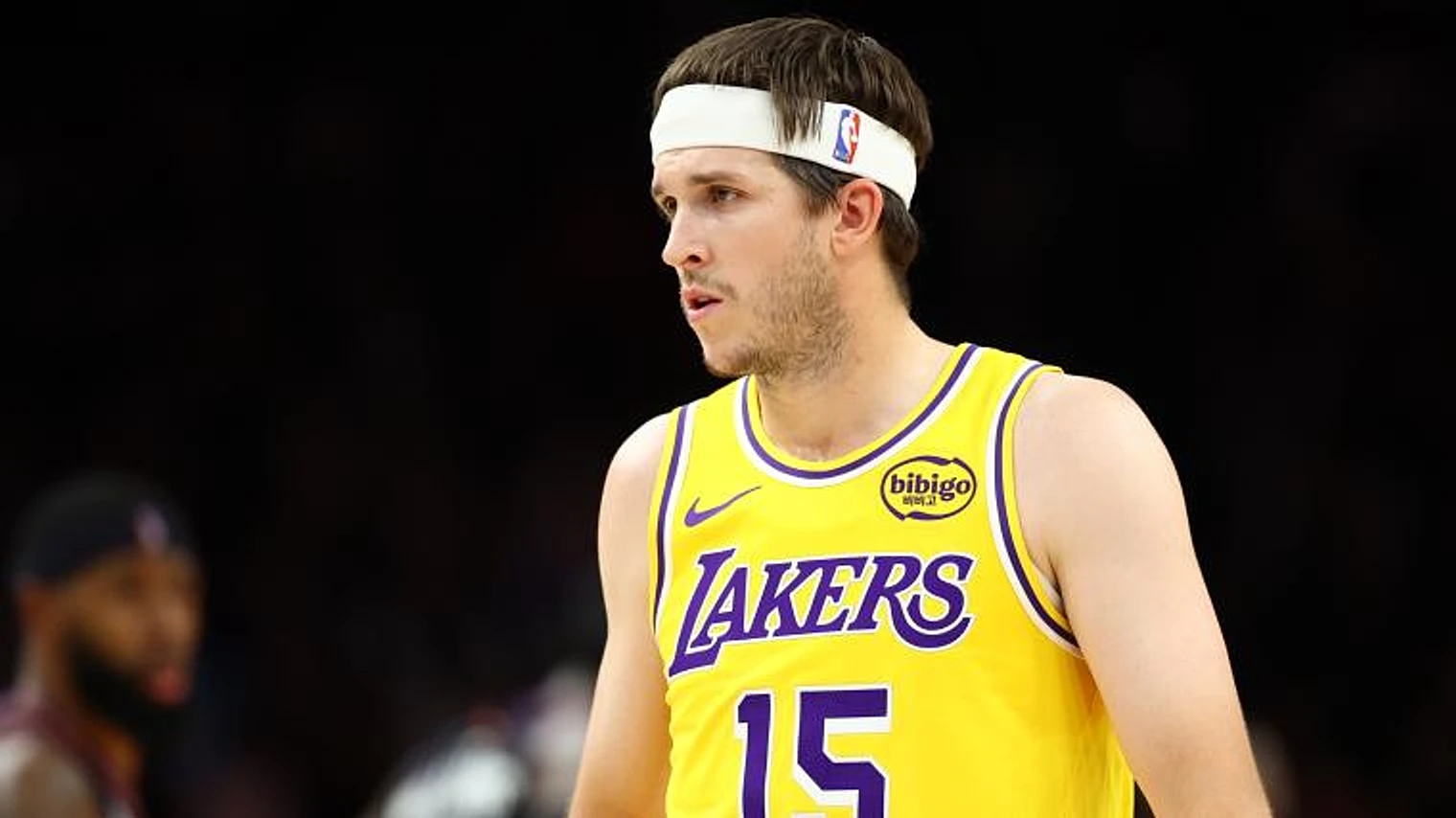Lakers' Austin Reaves sends NSFW message to referee during blowout loss to Thunder