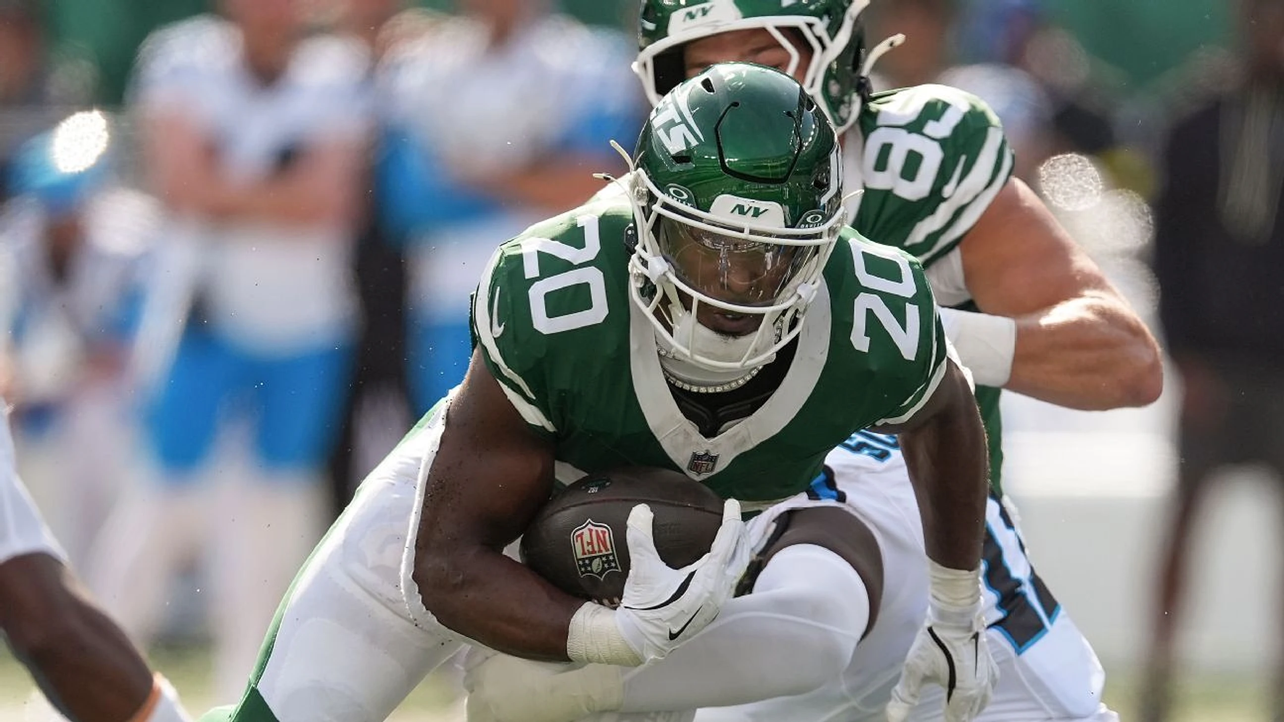 Jets give RB Hall 3-year, $45.75M extension