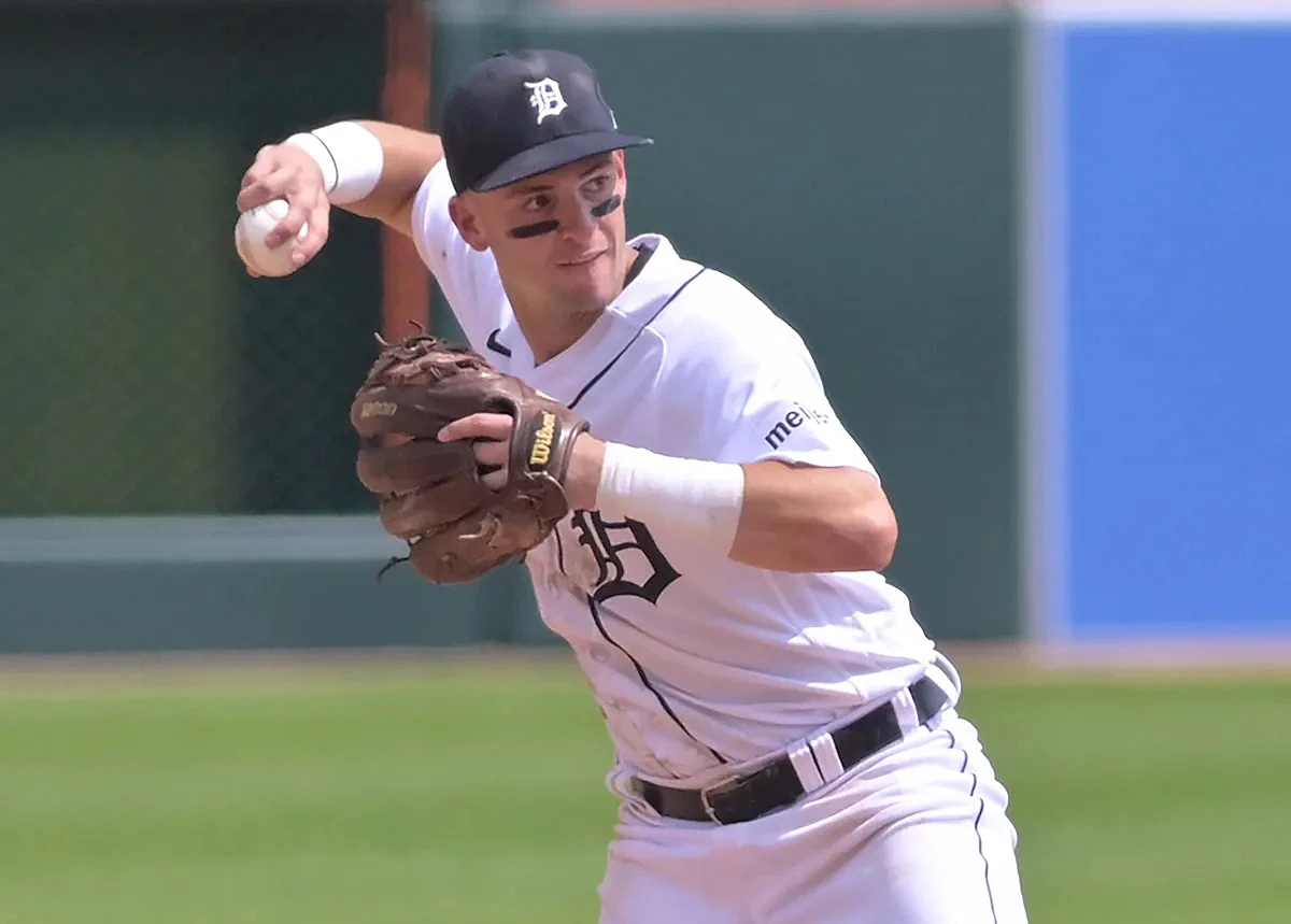 Tigers re-sign Zack Short; injury updates on Mize, Vest